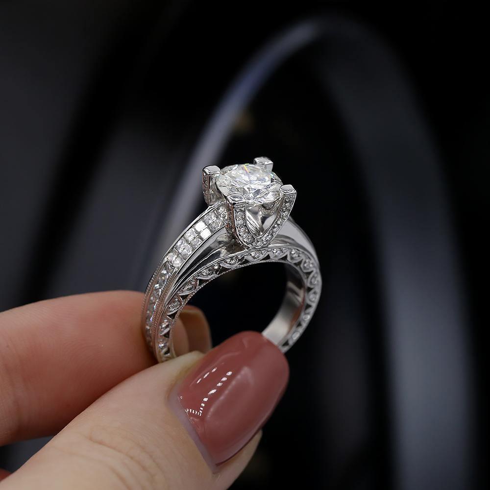 For Sale:  Certified Engagement Ring with Center 1.71ct Natural Round Diamond ENG-37502 2