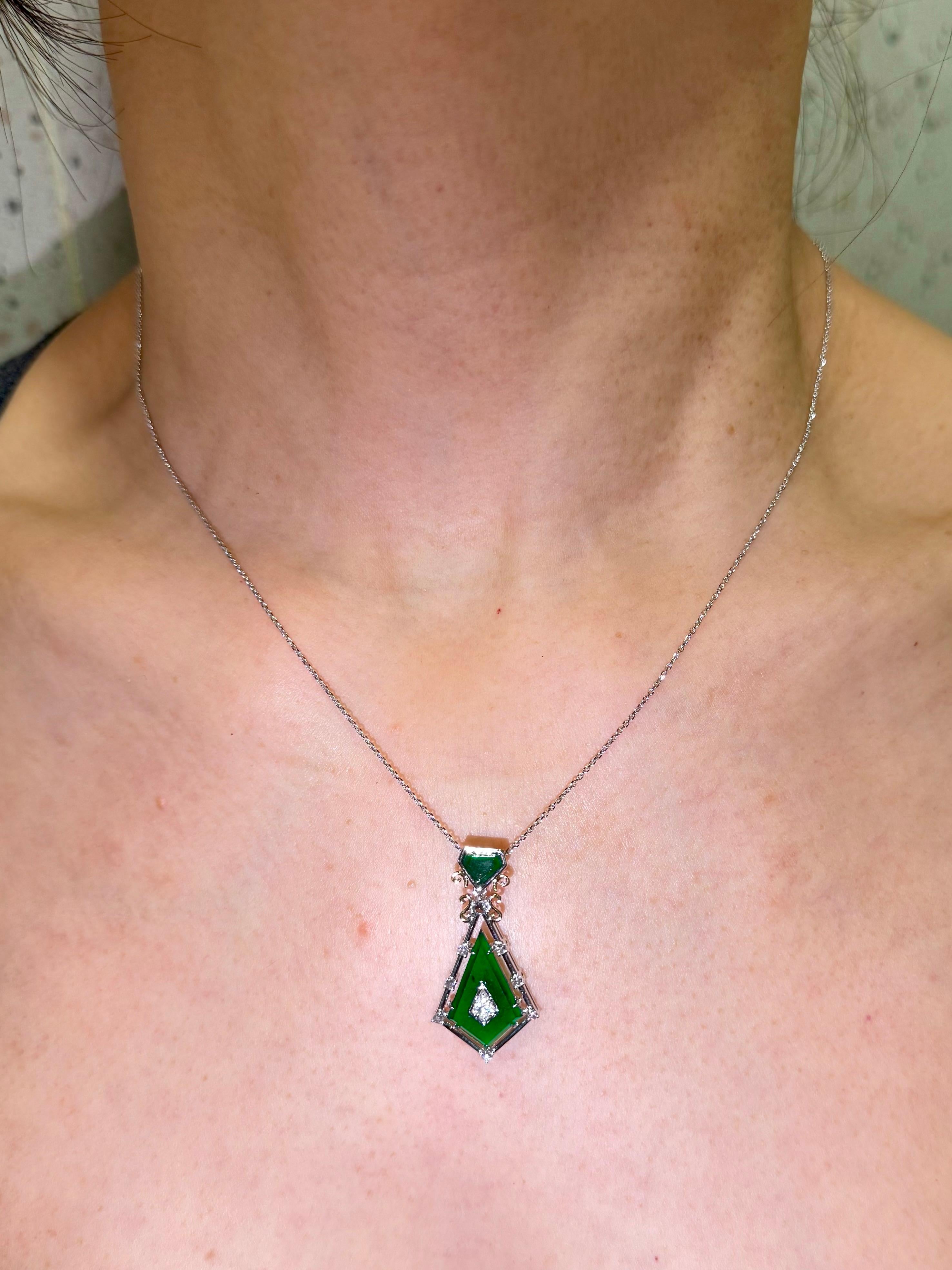 Zertifizierter facettierter kaiserlicher Jade- und Diamant-Anhänger. Entworfen von Isabelle Kwon. im Angebot 8