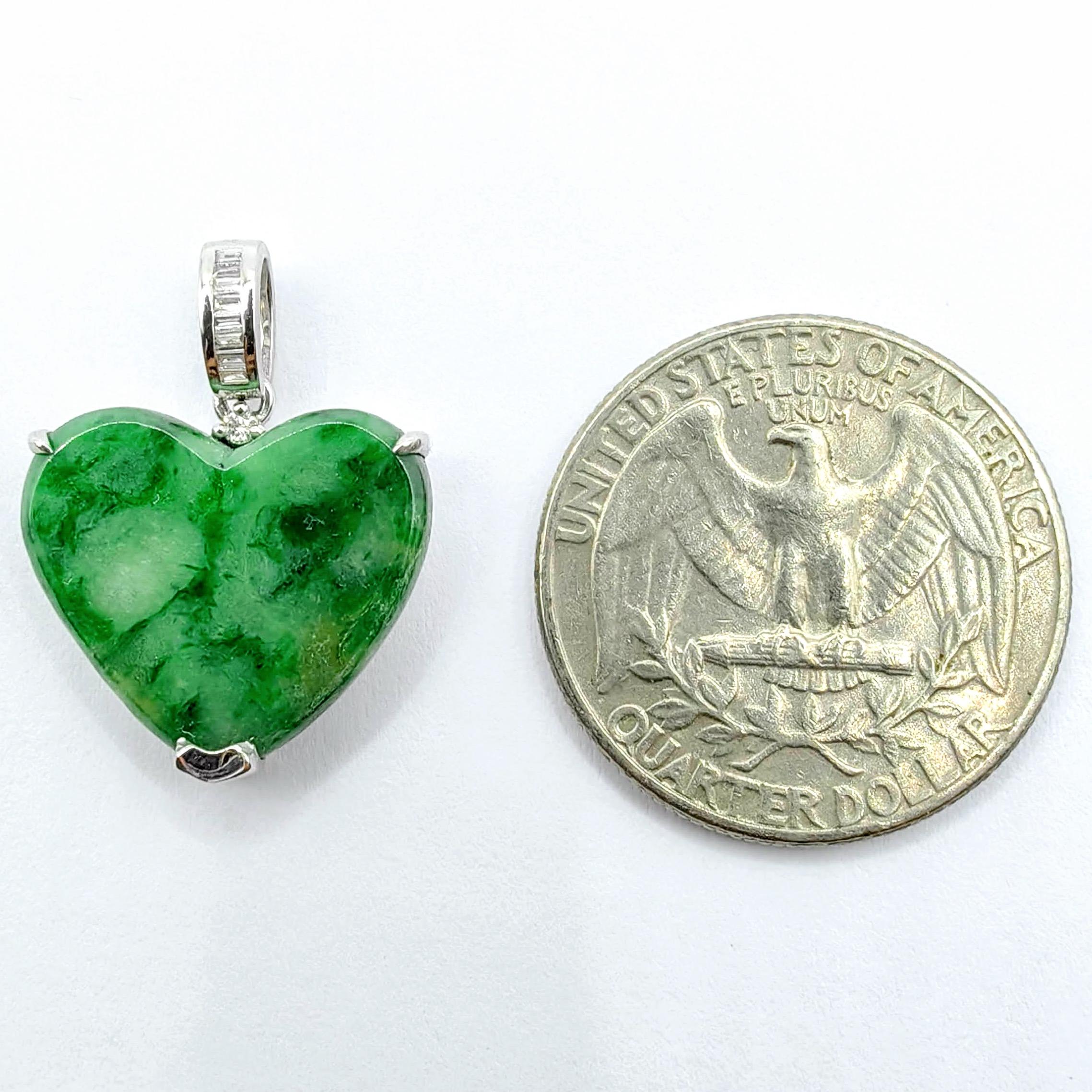 Women's or Men's Certified Flower Green Heart-Shaped Jade Round Baguette Diamond 18K Gold Pendant For Sale