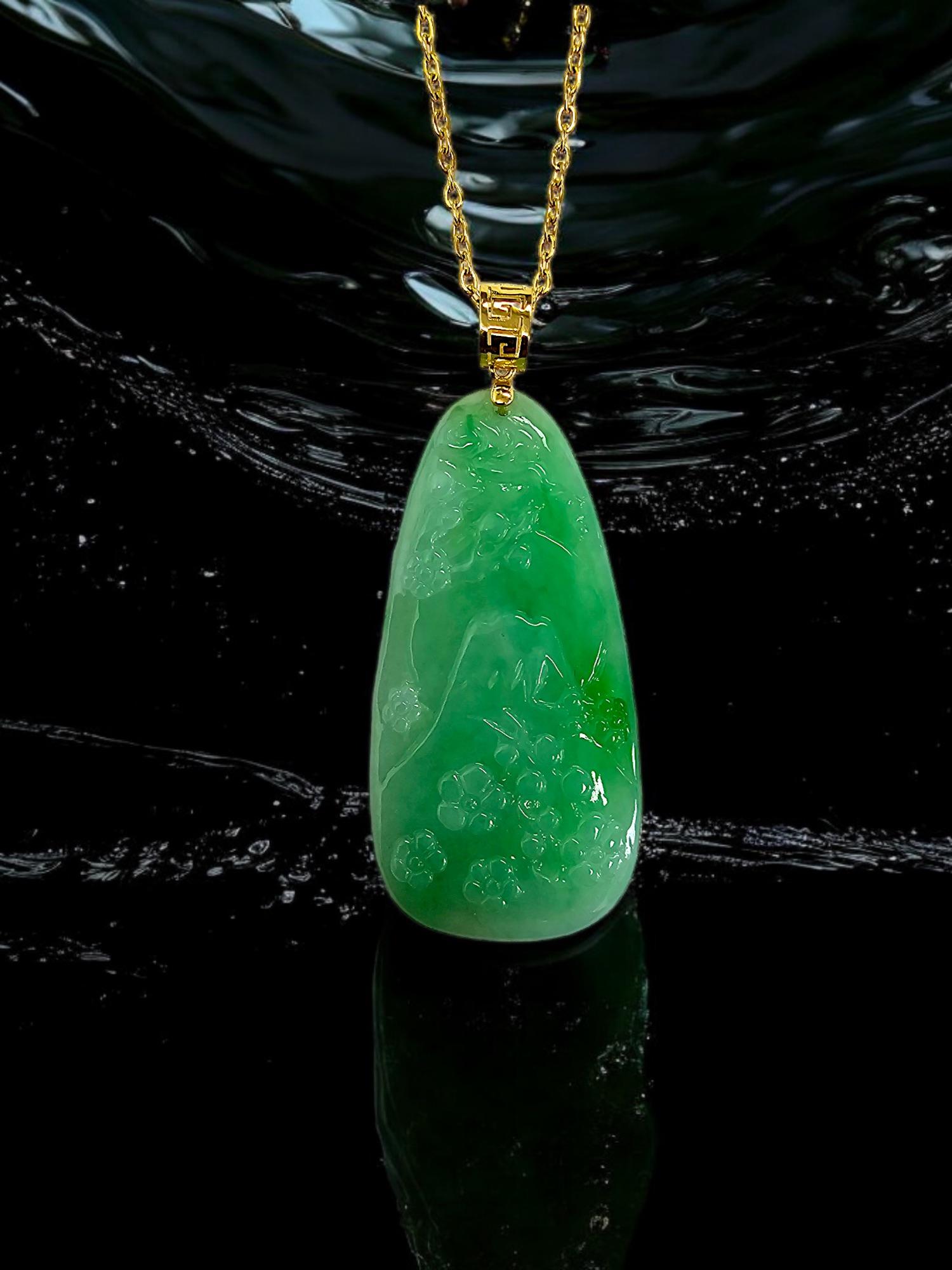 Certified Fuji Japan Carving Burmese A-Jade Jadeite Pendant w 18K Yellow Gold For Sale 3