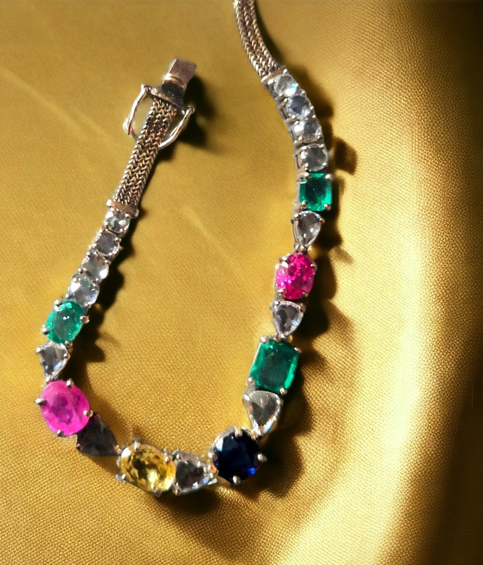 Bracelet 'Tutti Frutti' certifié serti d'émeraudes, de rubis, de saphirs et de diamants. en vente 3