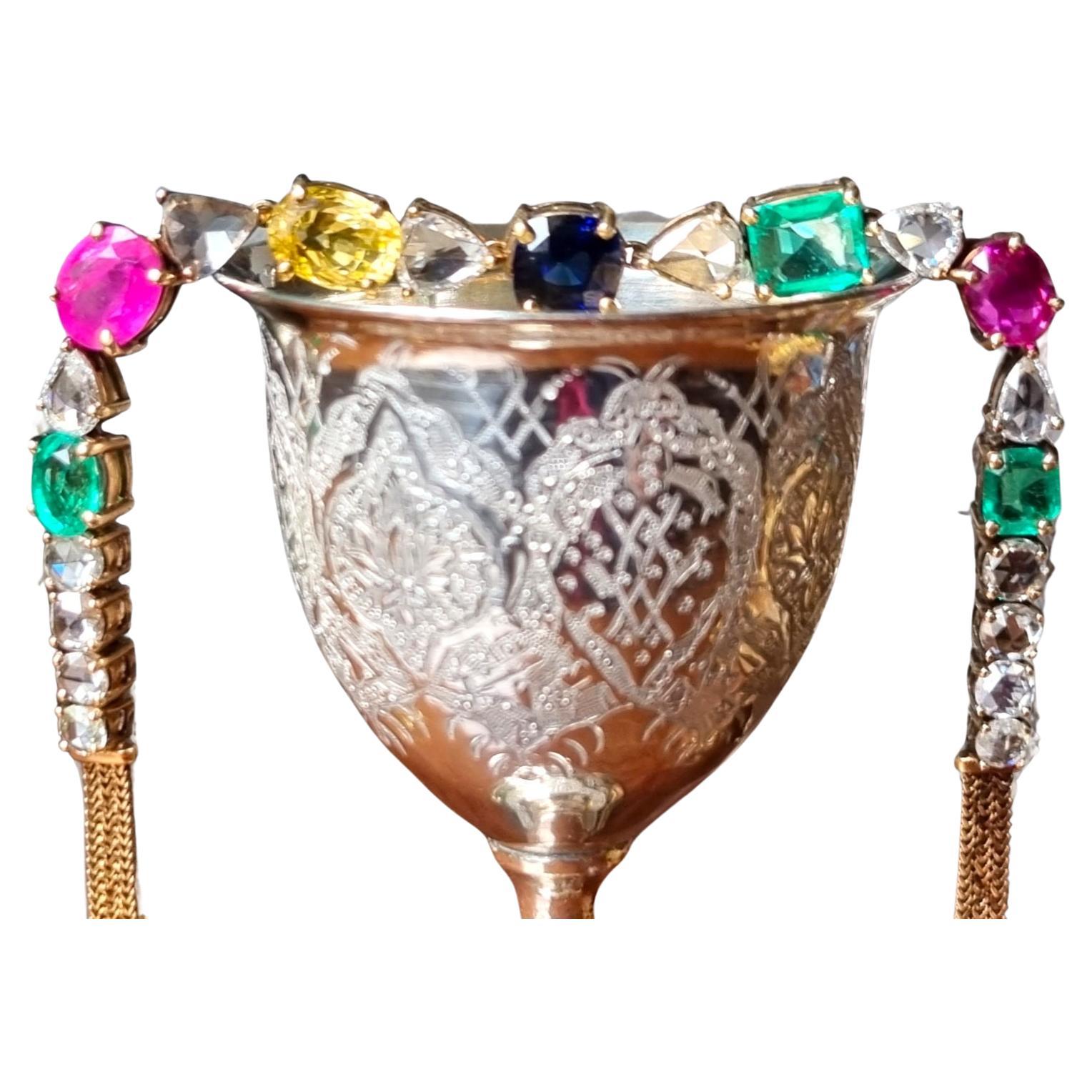 Bracelet 'Tutti Frutti' certifié serti d'émeraudes, de rubis, de saphirs et de diamants. en vente