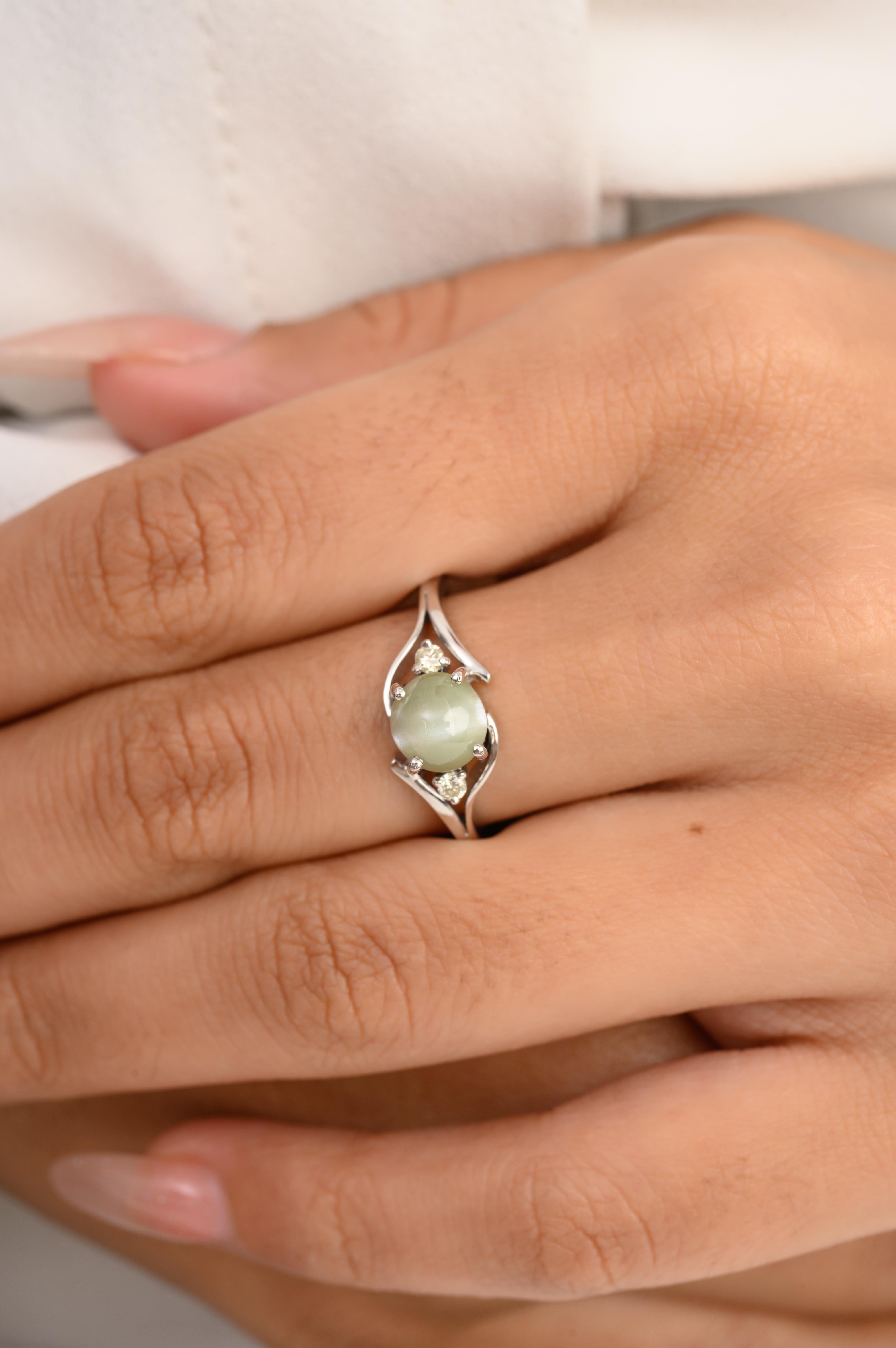 For Sale:  Genuine 2.08 CTW Cat's Eye Ring with Diamonds in 14k Solid White Gold 6