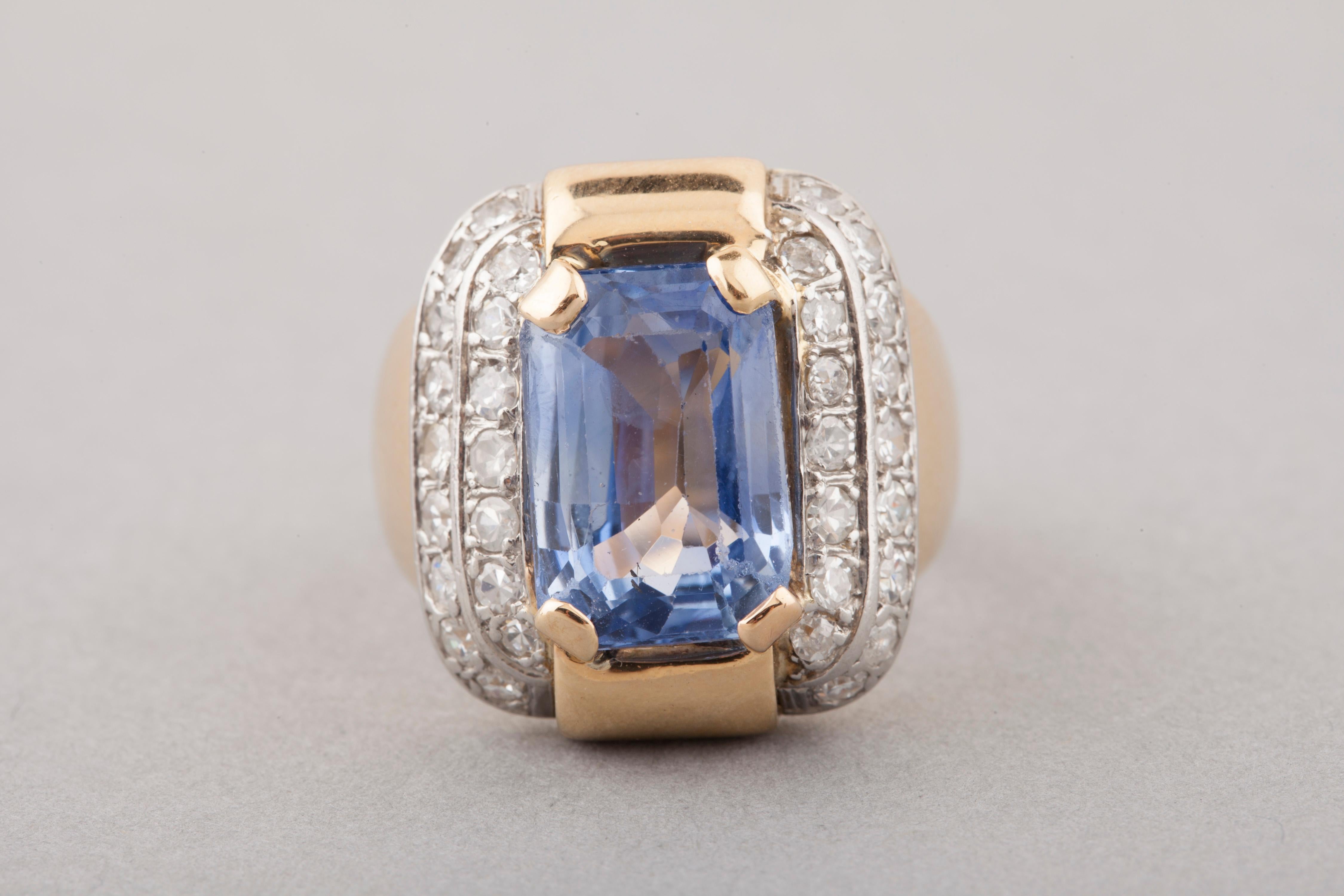 Certified Gold and 7.50 Carat Sapphire French Ring For Sale 5