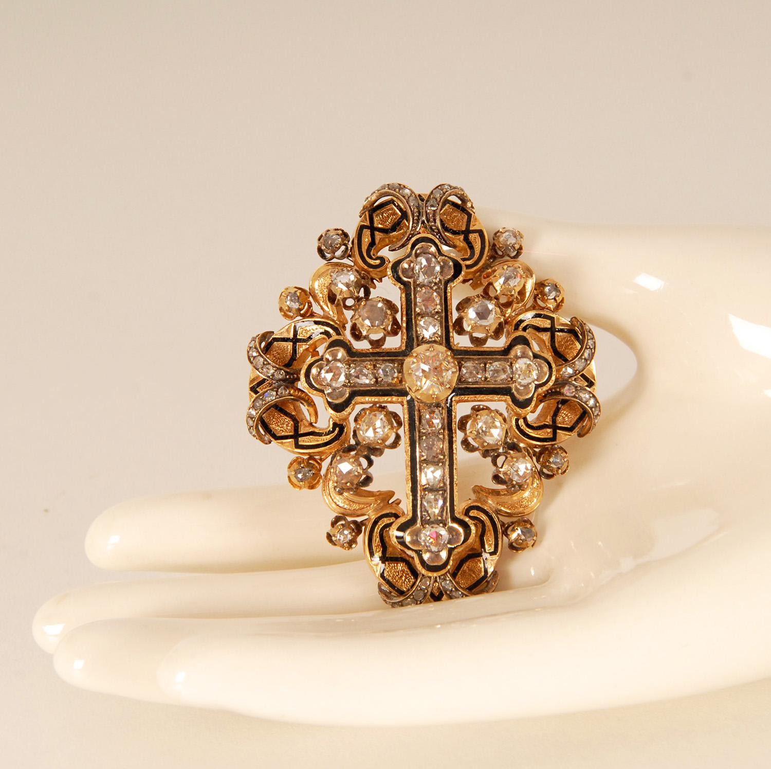 Antique Gold Renaissance Revival cross with rose cut diamond and enamel.
Design: In the style of Carlo Giuliano, Robert Phillips, Charles Duron, Bailey Banks & Biddle
Style: Renaissance, Antique, Napoleon III, Victorian
Material: 18K gold, 79