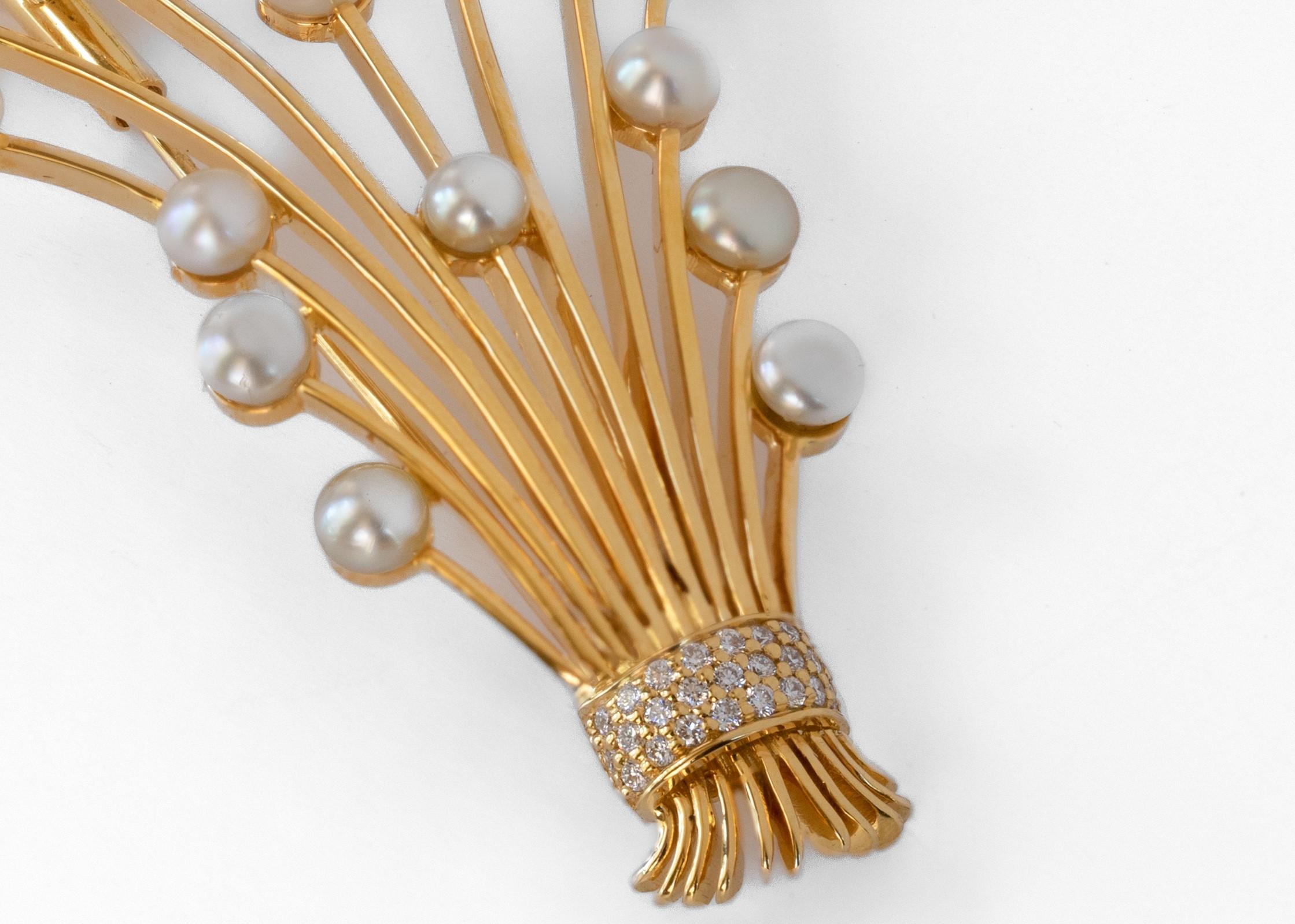 Round Cut Certified Gold Stems Brooch in 18 Kt Gold Natural Bahraini Pearls and Diamonds For Sale