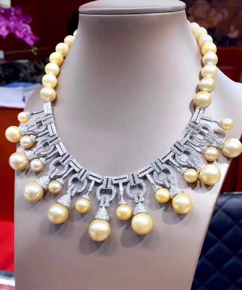 Breathtaking Golden!! An Golden South Sea Pearls necklace exudes an air of elegance and sophistication, depicting unparalleled craftsmanship. 
It features beautifully crafted flowers made of diamonds , which add a touch of class and luxury to this