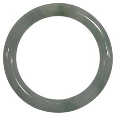 Brazalete redondo clásico de jadeíta birmana auténtica de tipo «糯種», de color verde grisáceo certificado