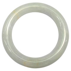 Zertifizierter, grauweißer, pulverartiger „Fenzhong“-Jadeit, echter burmesischer Jadeit, klassischer runder Armreif