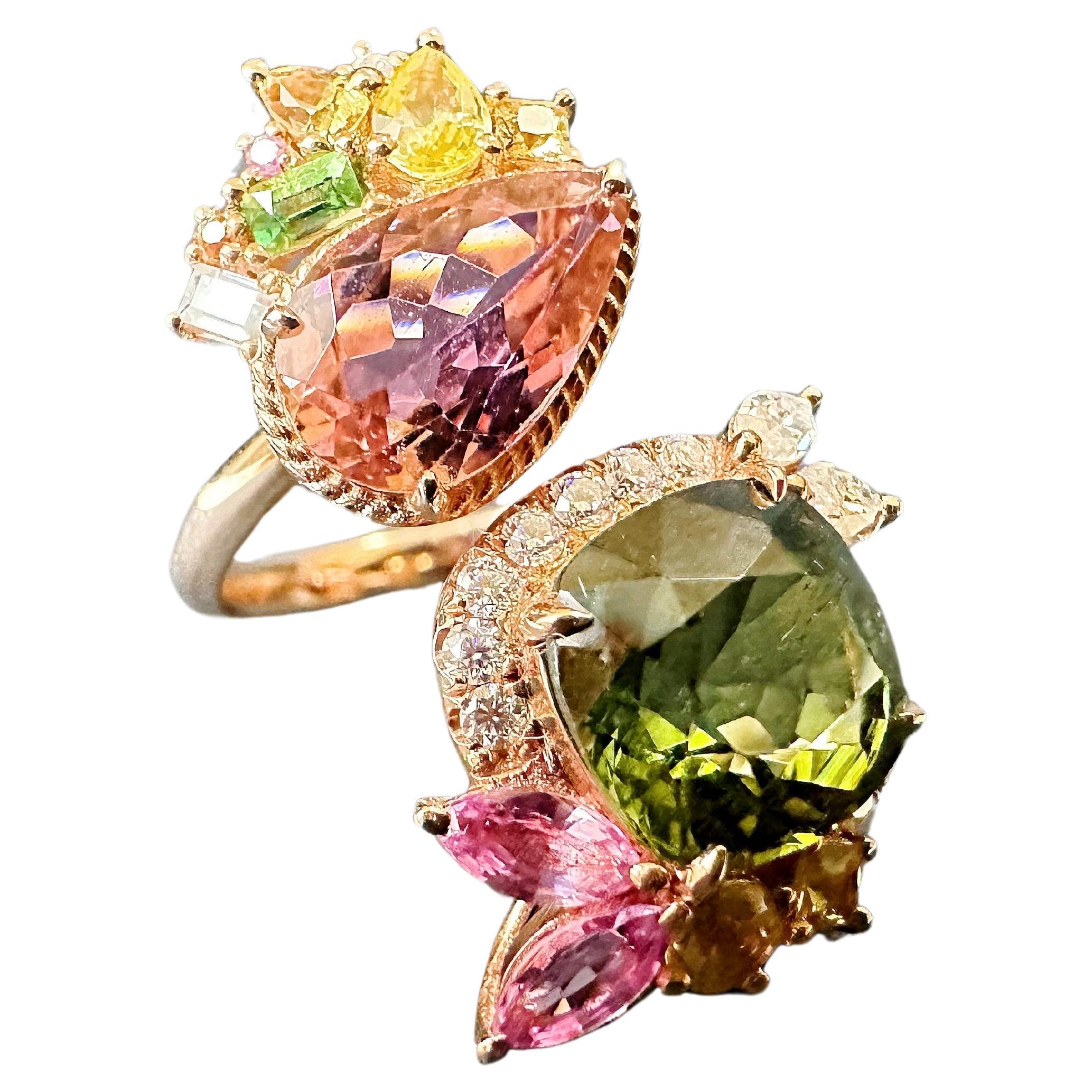 Zertifizierter grüner und rosafarbener Toumaline-Twin-Stein-Ring mit Moissanit aus 14 Karat Gold im Angebot