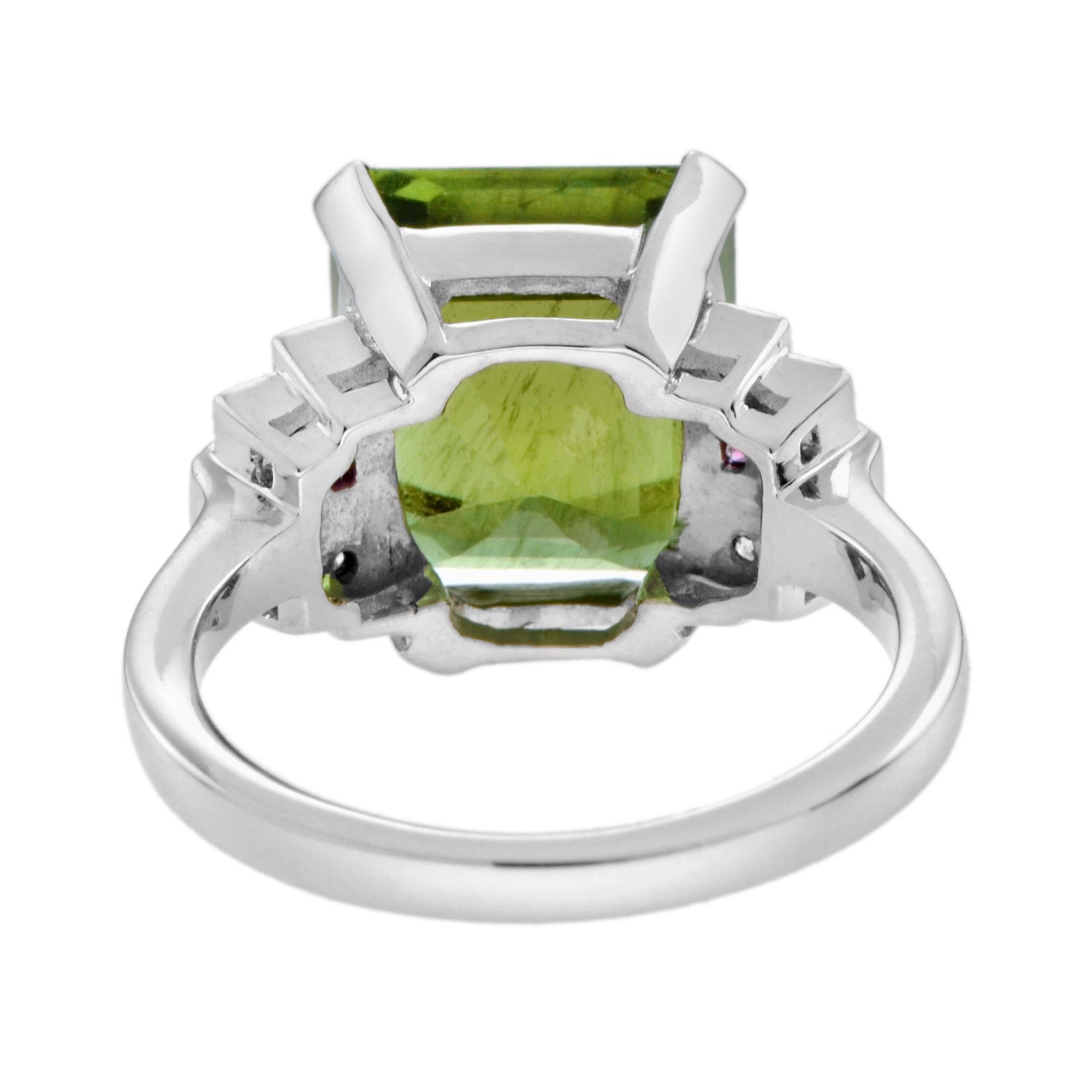 Taille octogone Bague en or blanc 18 carats avec Apatite verte certifiée et diamant Rubis de style Art Deco en vente