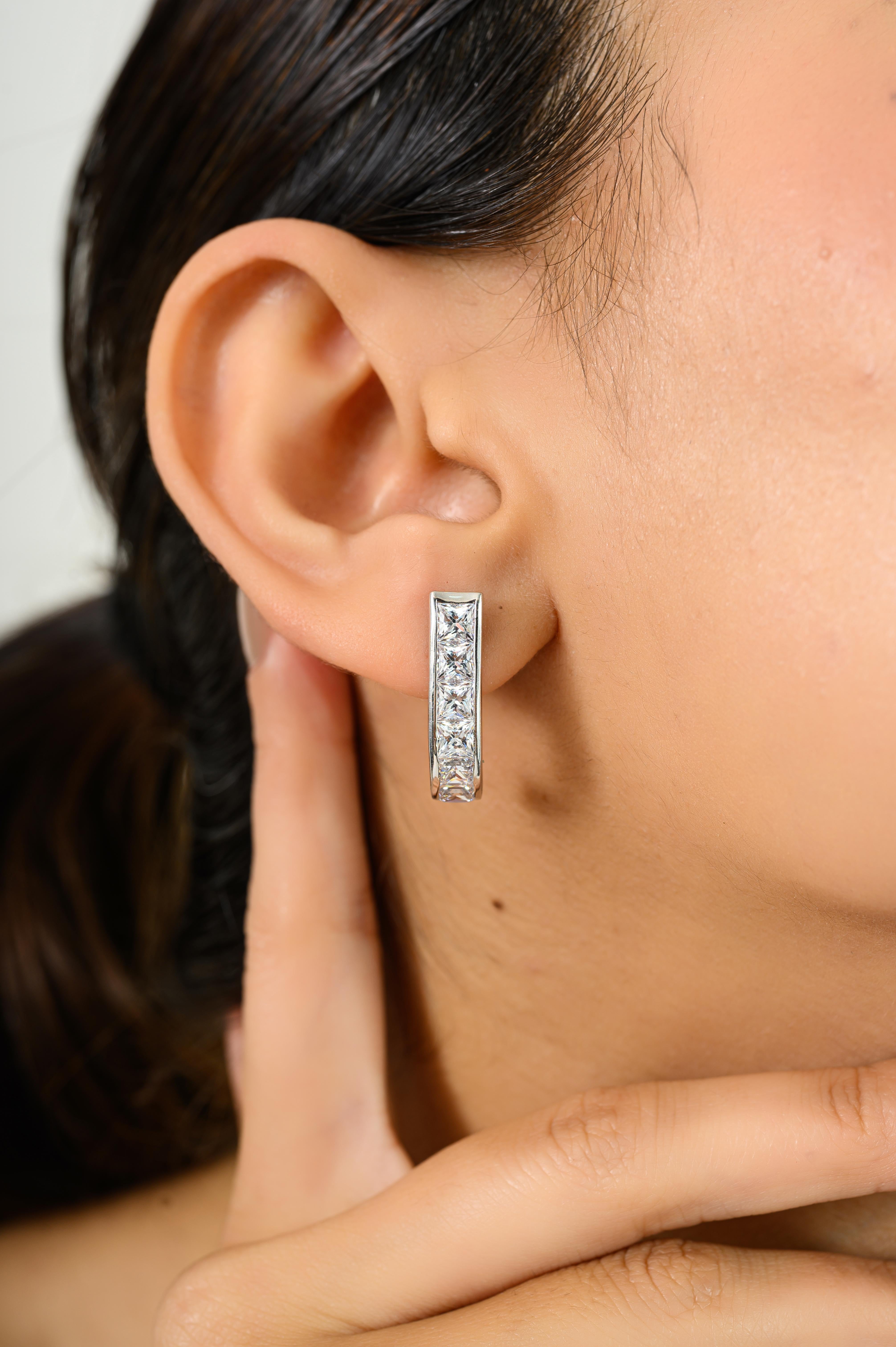 Orecchini da donna con diamanti certificati fatti a mano in argento 925 Regalo di compleanno in vendita 2