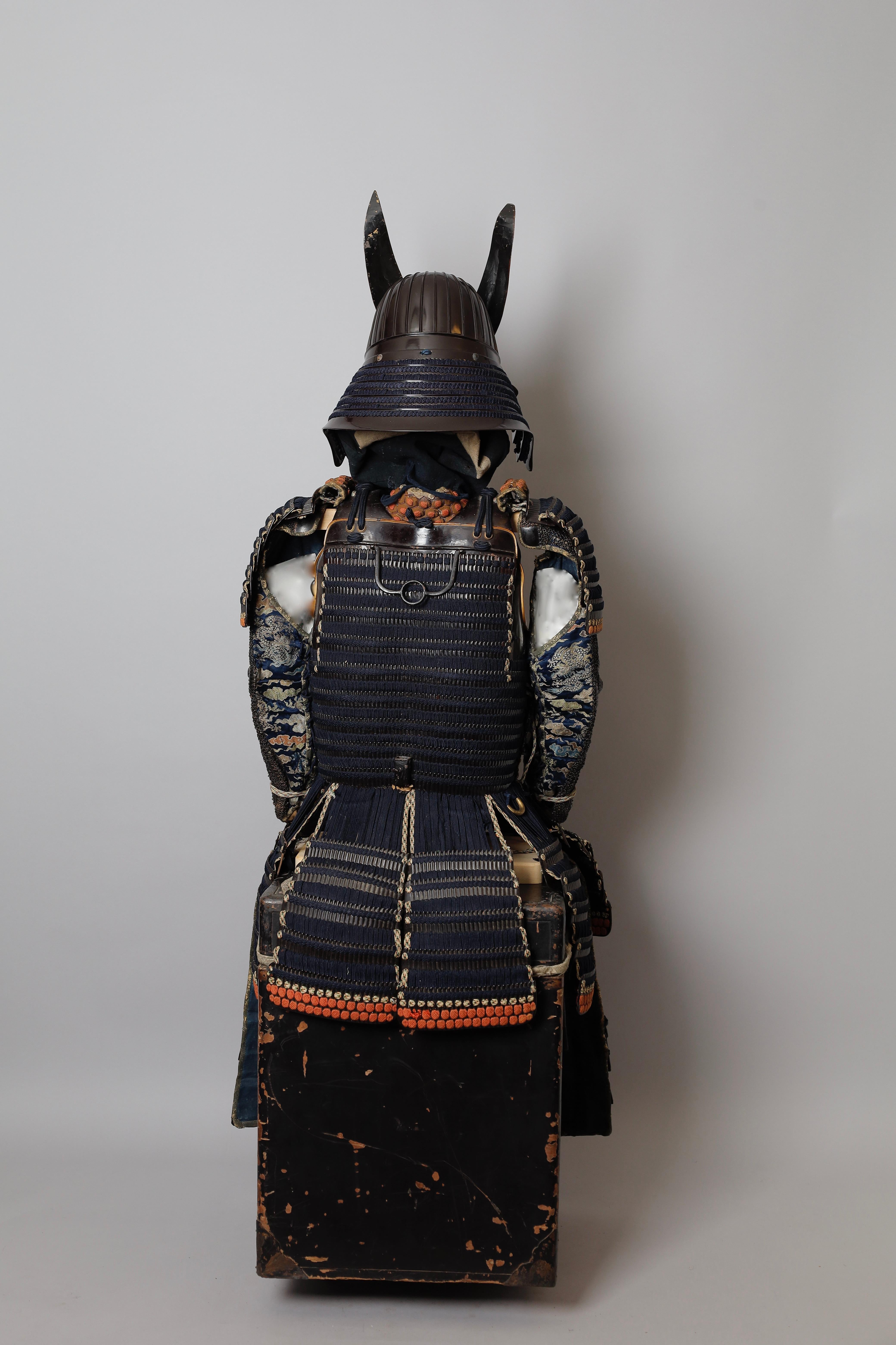 Certified Highly Graded 18th Century Yoroi, Suit of Samurai Armor In Excellent Condition In Fukuoka, JP