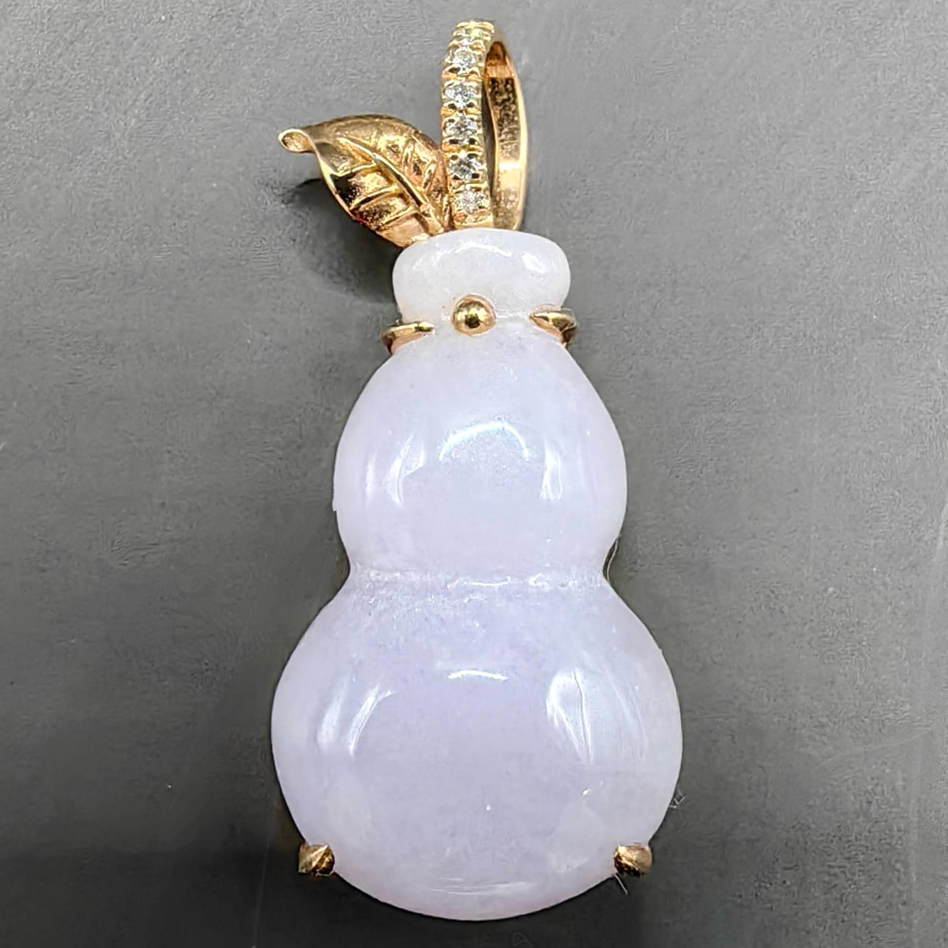 Ciondolo con diamante Calabash in giada lavanda certificata e oro giallo 18 carati in vendita 7