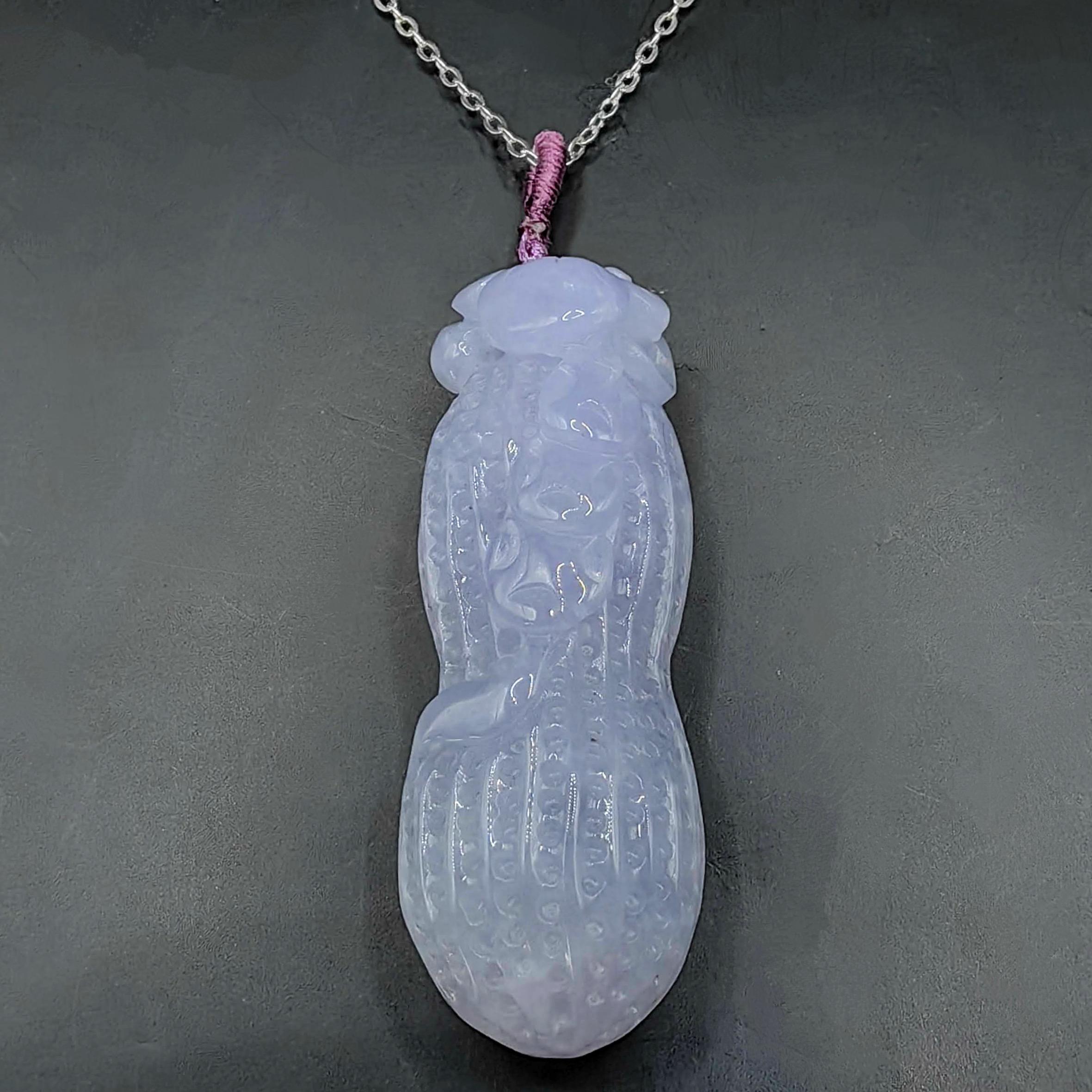 Ice Lavender Jadeite Peanut Pendentif Certifié - Cordon de collier ou bélière en or 18k en vente 8