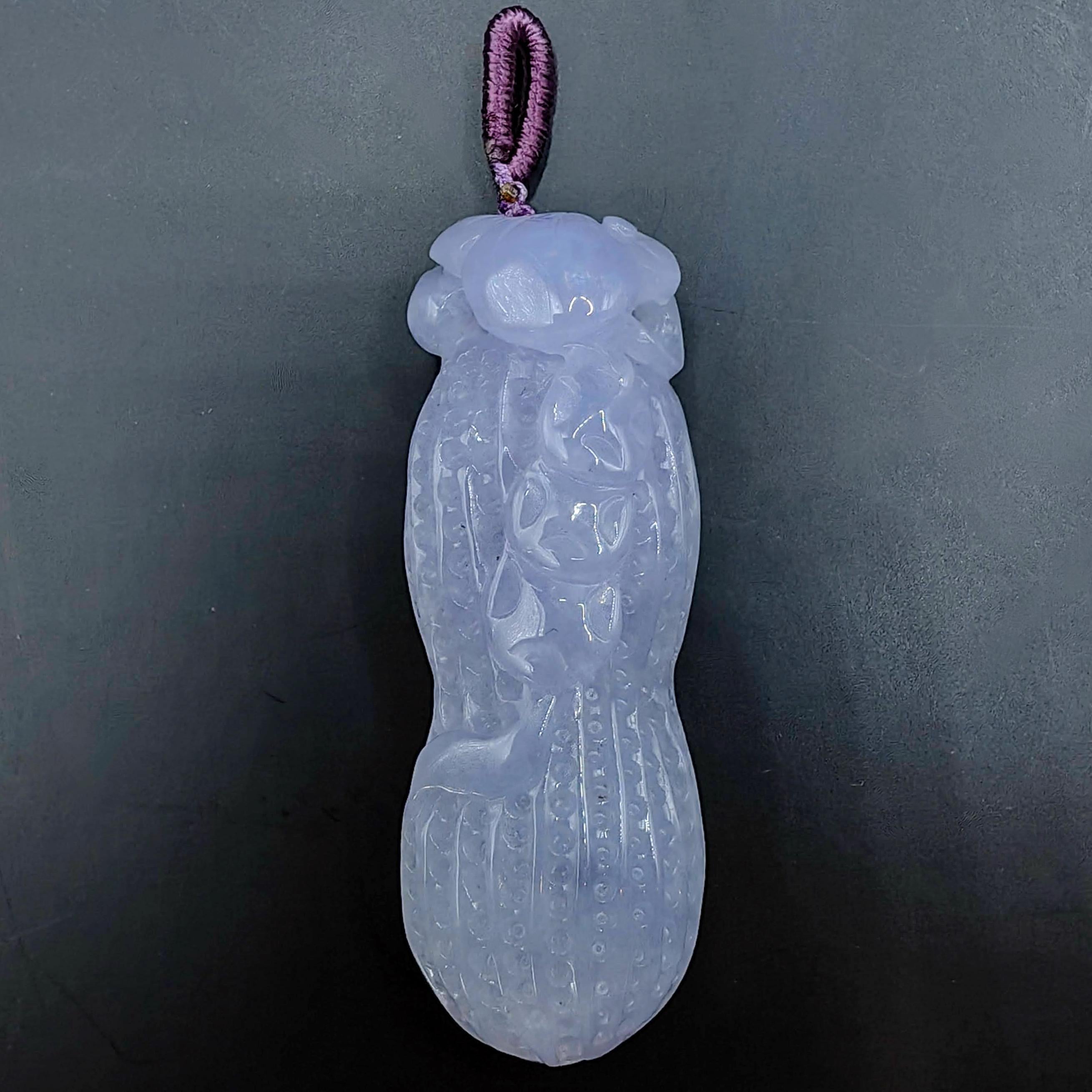 Ice Lavender Jadeite Peanut Pendentif Certifié - Cordon de collier ou bélière en or 18k en vente 11