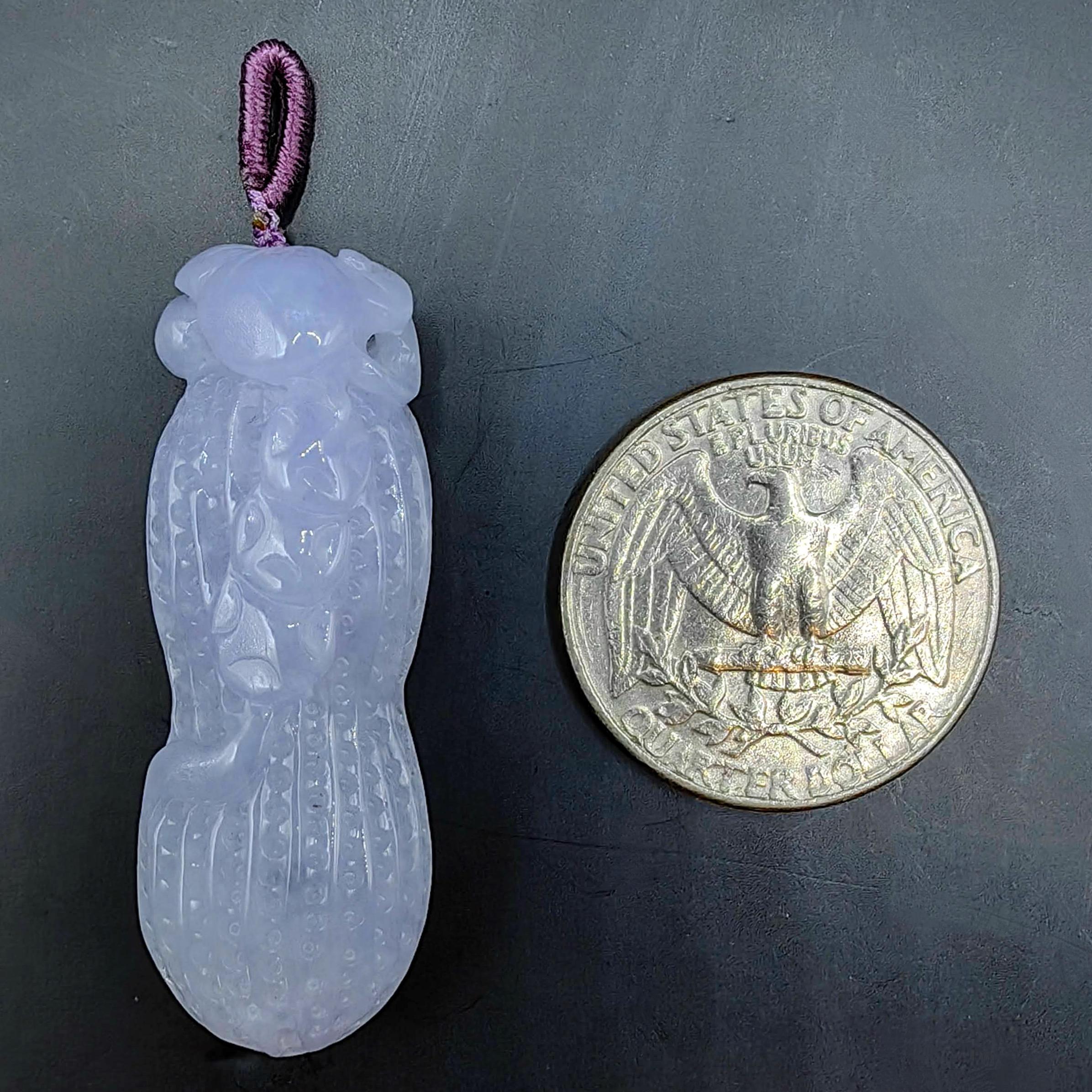 Ice Lavender Jadeite Peanut Pendentif Certifié - Cordon de collier ou bélière en or 18k en vente 13
