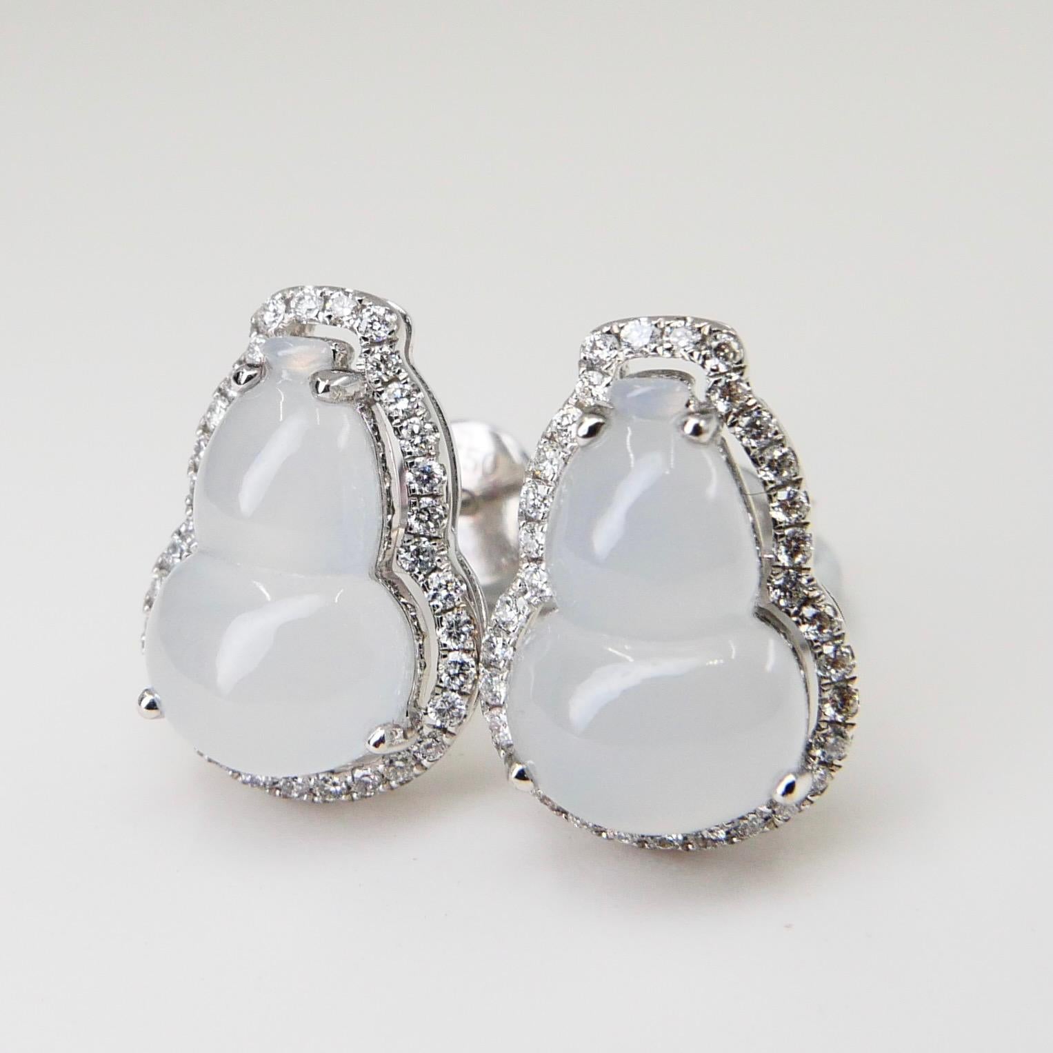 Certified Icy Jadeite Jade Gourd and Diamond Earrings, Colorless, Perfection In New Condition For Sale In Hong Kong, HK