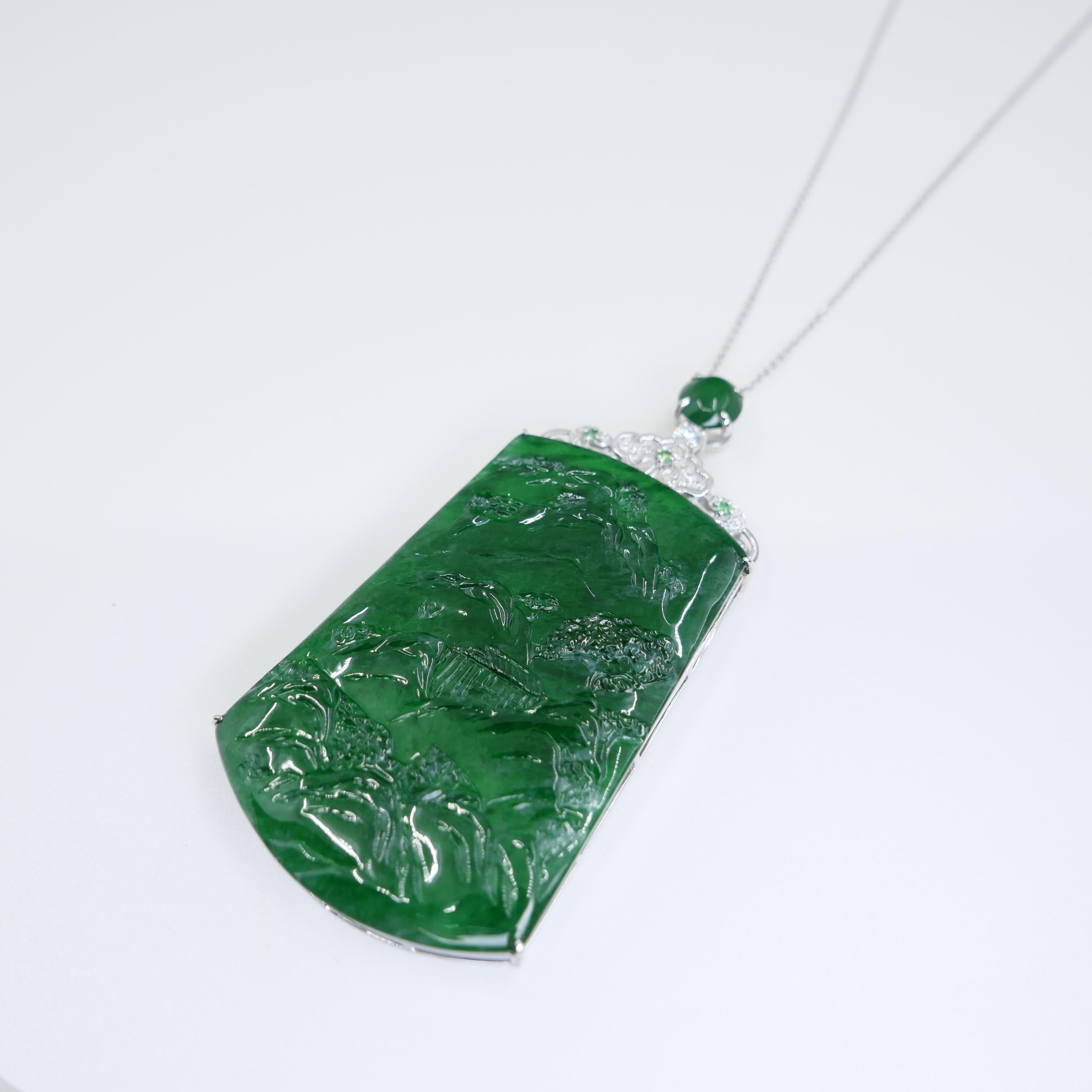 Ciondolo di giada verde imperiale e diamanti certificato. Taglia XXL Incisione complessa in vendita 7