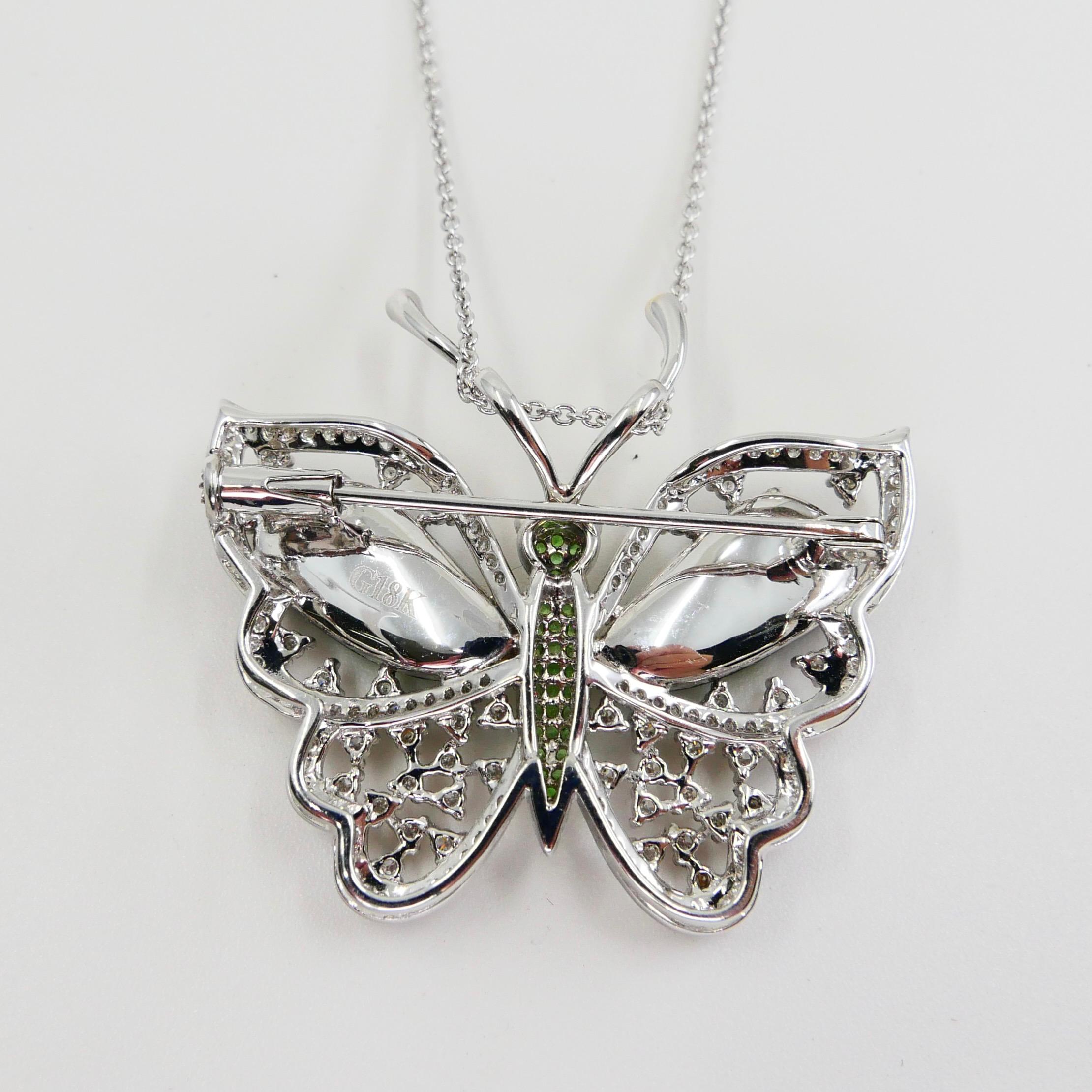 Pendentif/ broche papillon en jade impérial certifié et diamants, qualité de collection Neuf - En vente à Hong Kong, HK