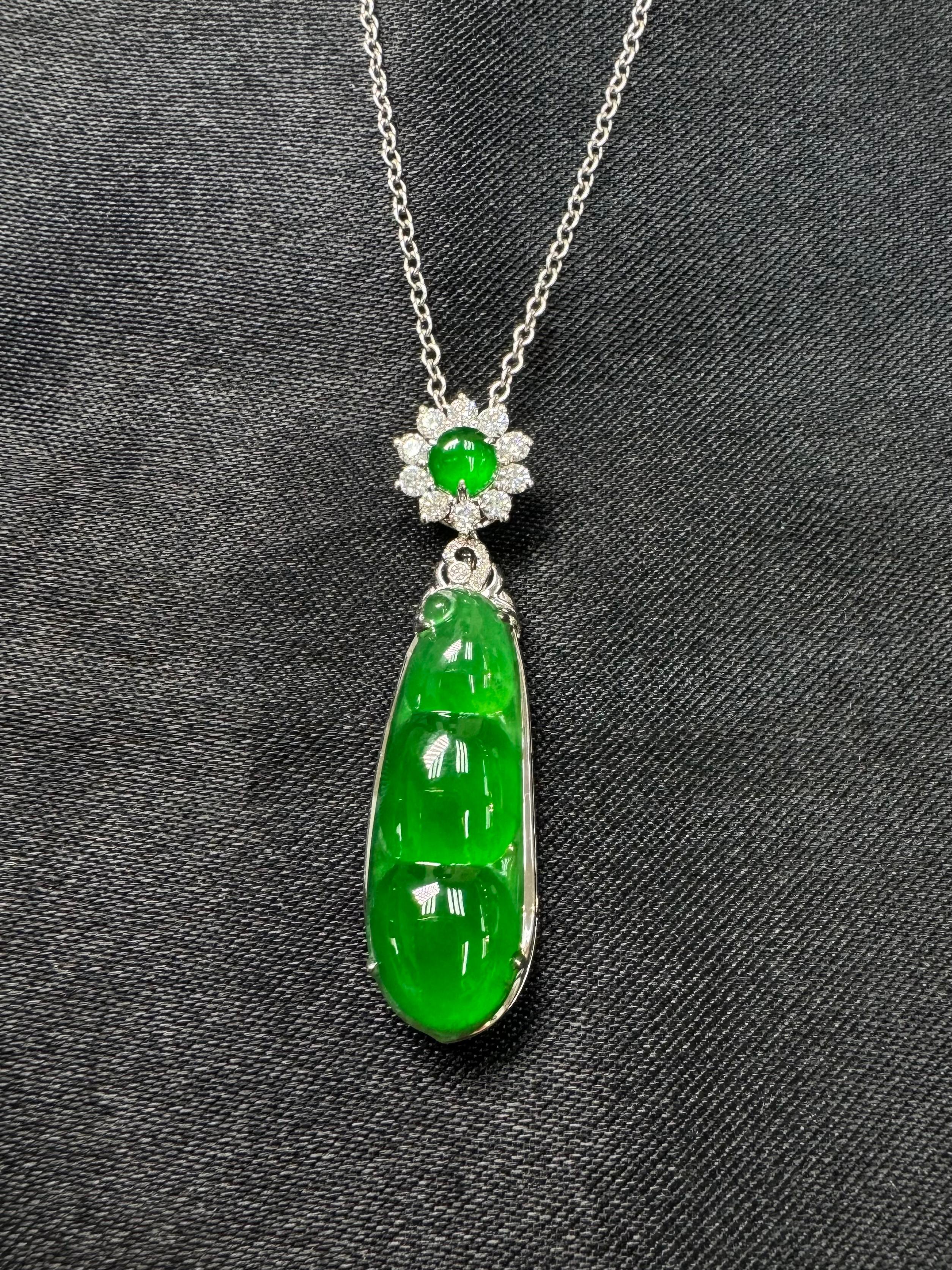 Certified Imperial Jade Peapod & Diamond Pendant Necklace. Collector's Item. In New Condition For Sale In Hong Kong, HK