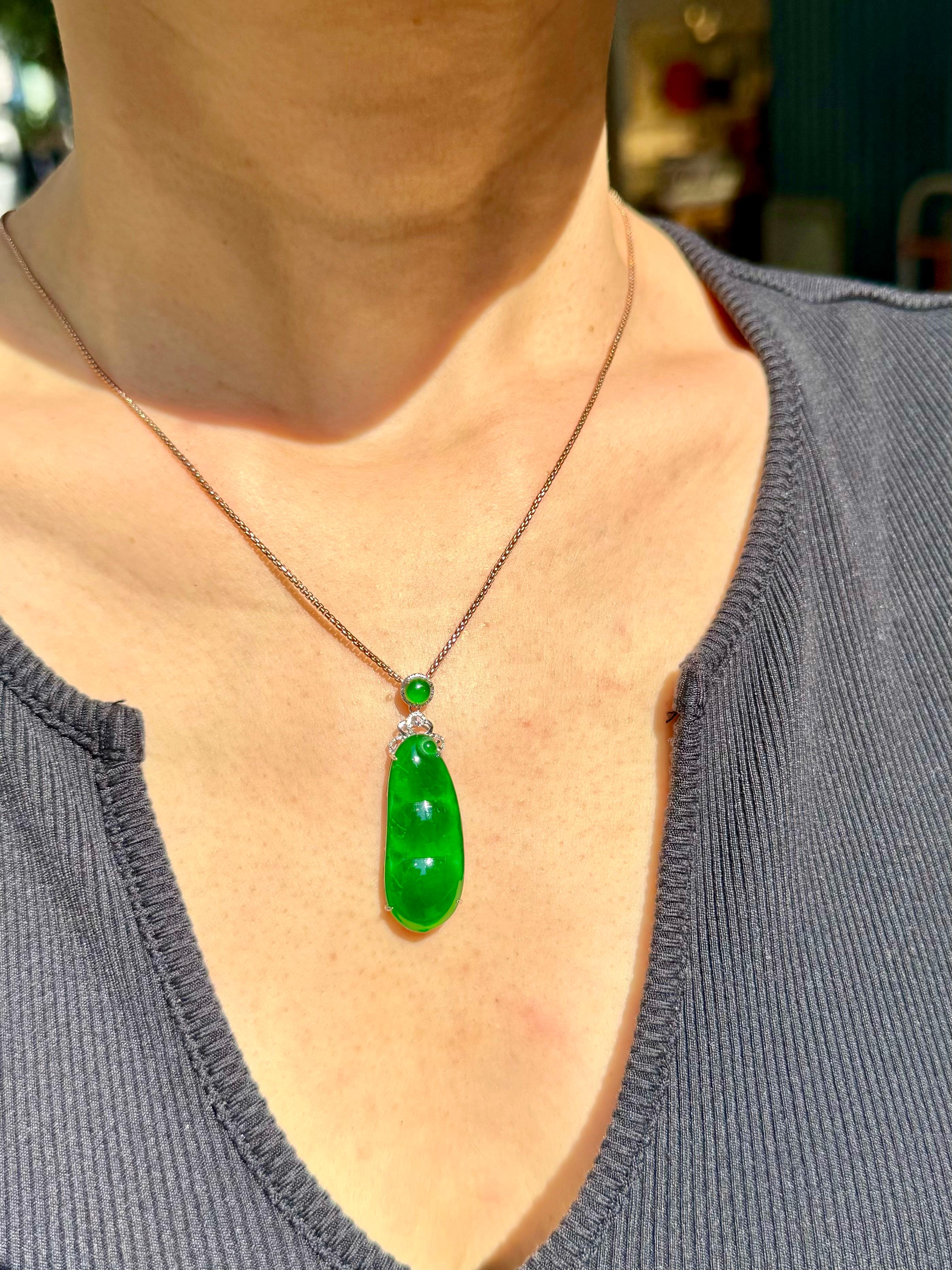 Certified Imperial Jade Peapod & Diamond Pendant Necklace. Substantial Piece.  For Sale 1