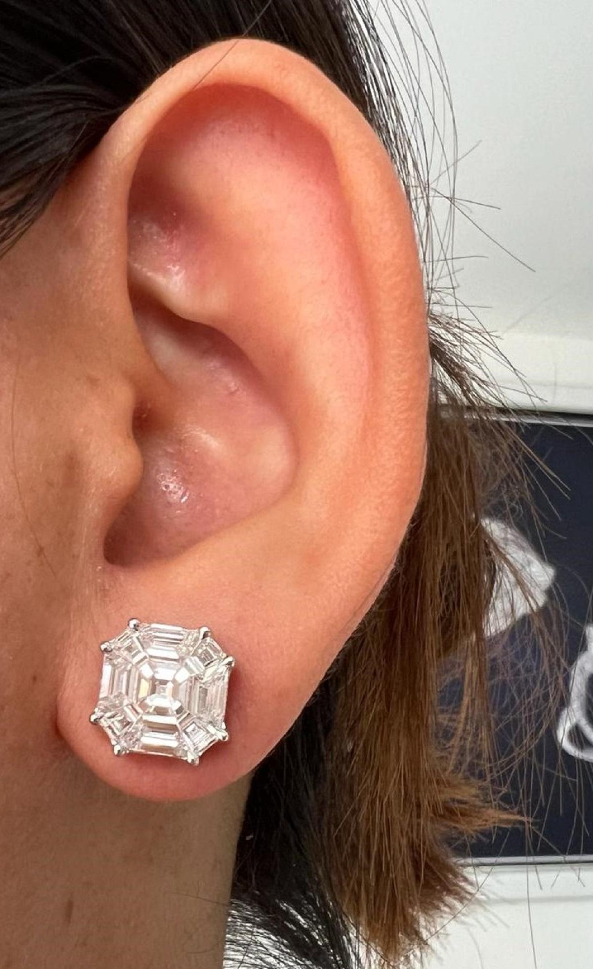 Zertifizierter unsichtbar gefasster Asscher-förmiger 15 Karat Piecut-Diamantohrring mit Gesicht nach oben im Angebot 6