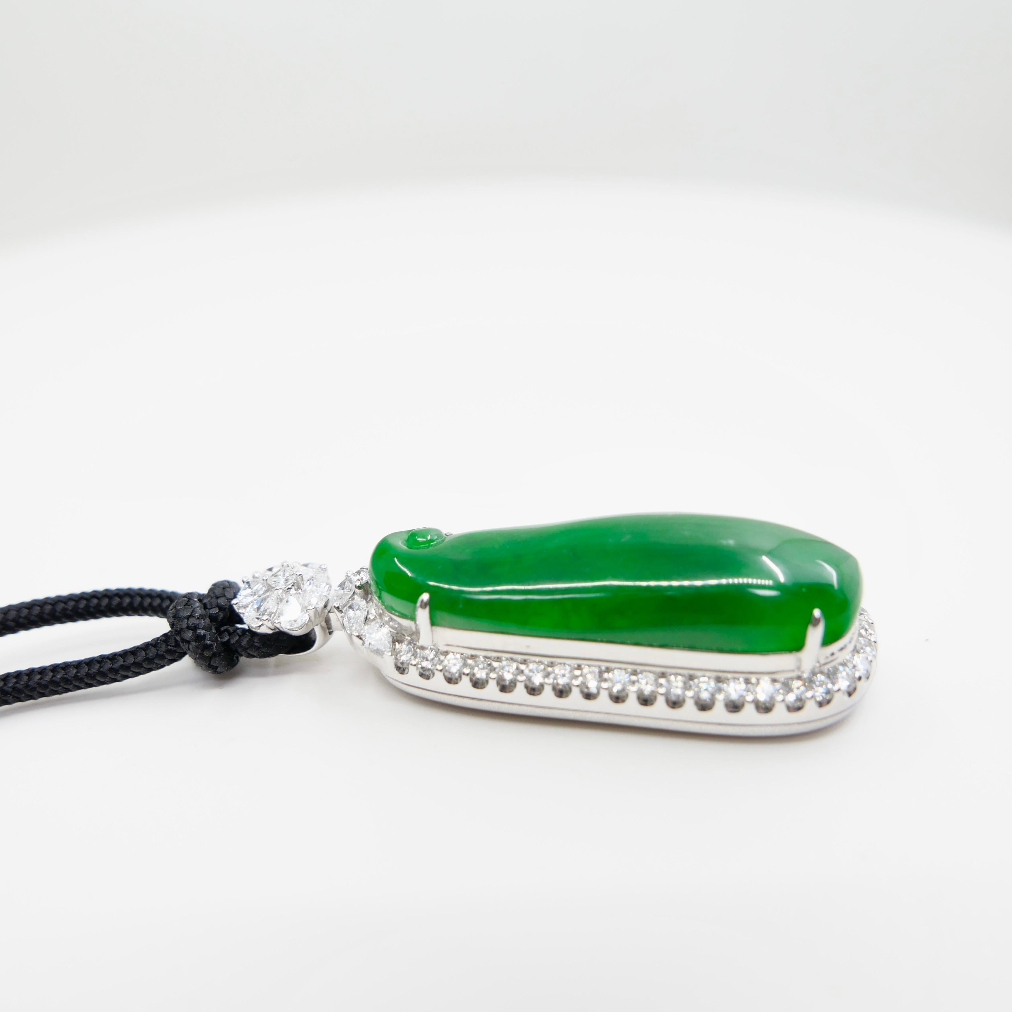 Colgante de jade certificado y diamantes. Color Verde Imperial y Sustancial. en venta 9