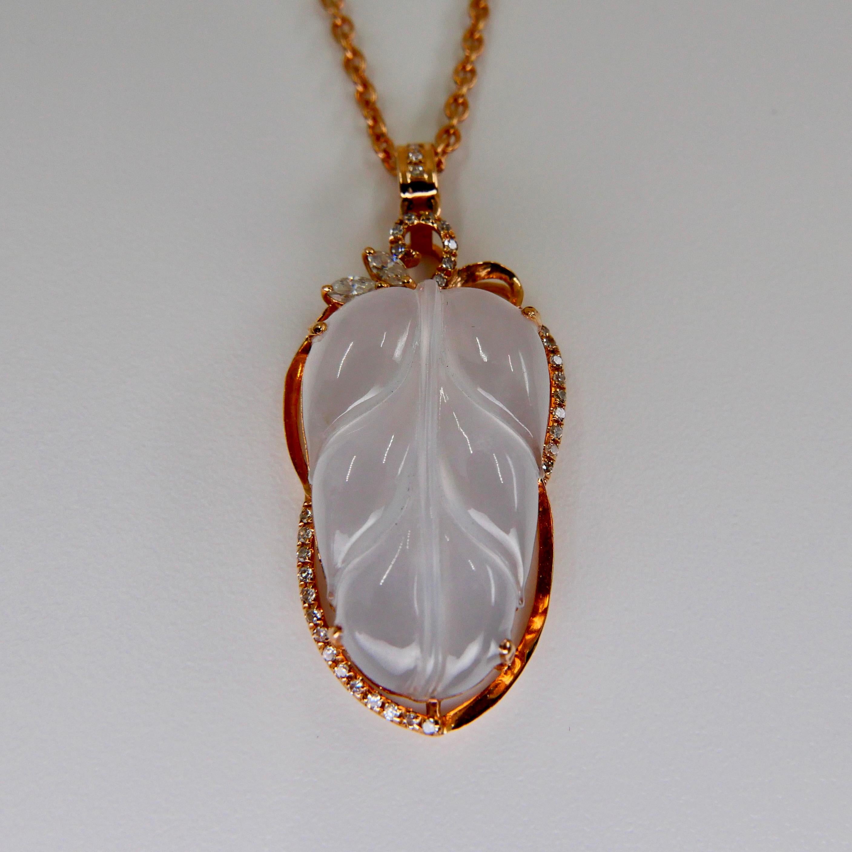 Collier pendentif en jadéite certifiée et diamants, parfait en jade glacé incolore en vente 7