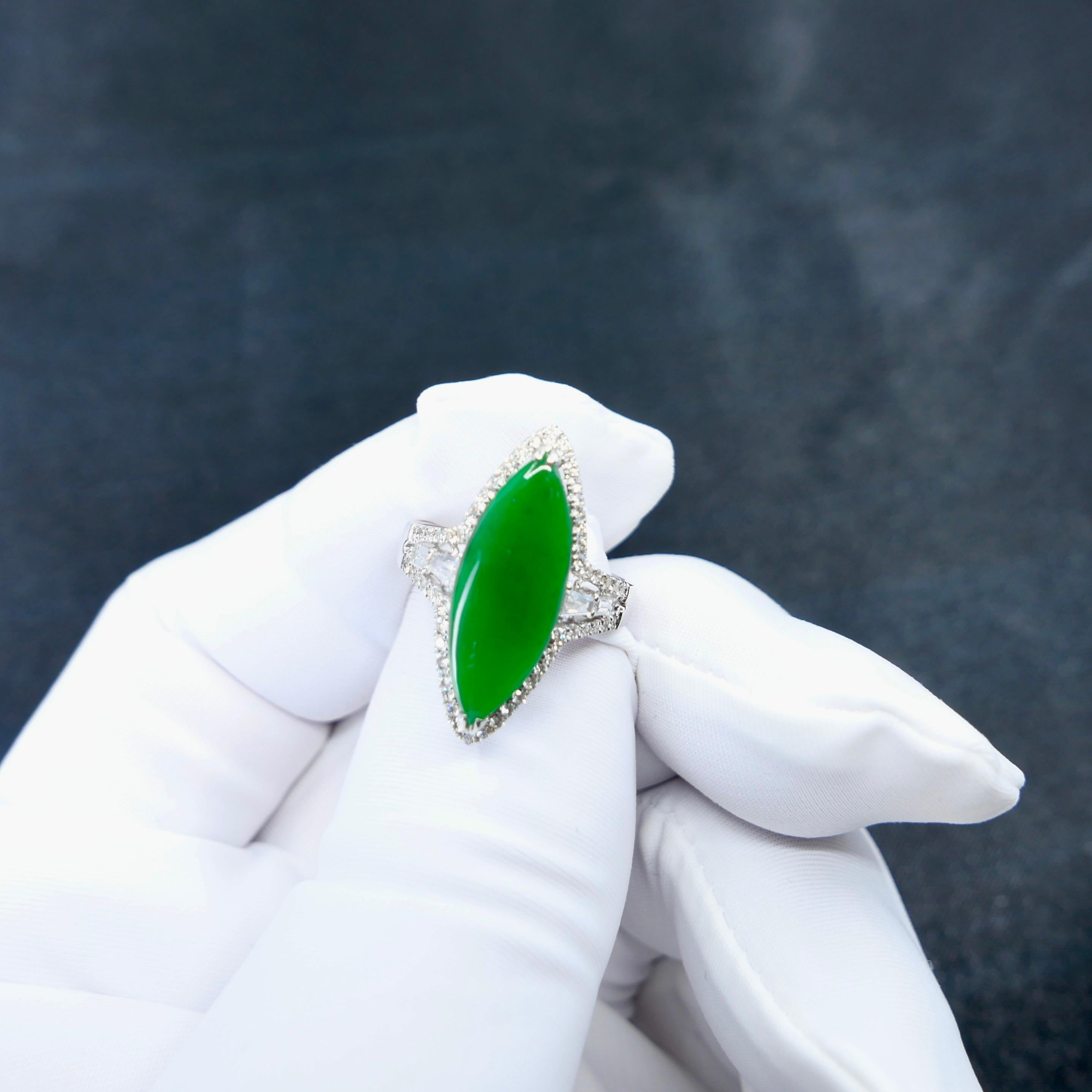 Certified Jadeite Jade and Diamond Cocktail Ring, Intense Apple Green Color For Sale 4