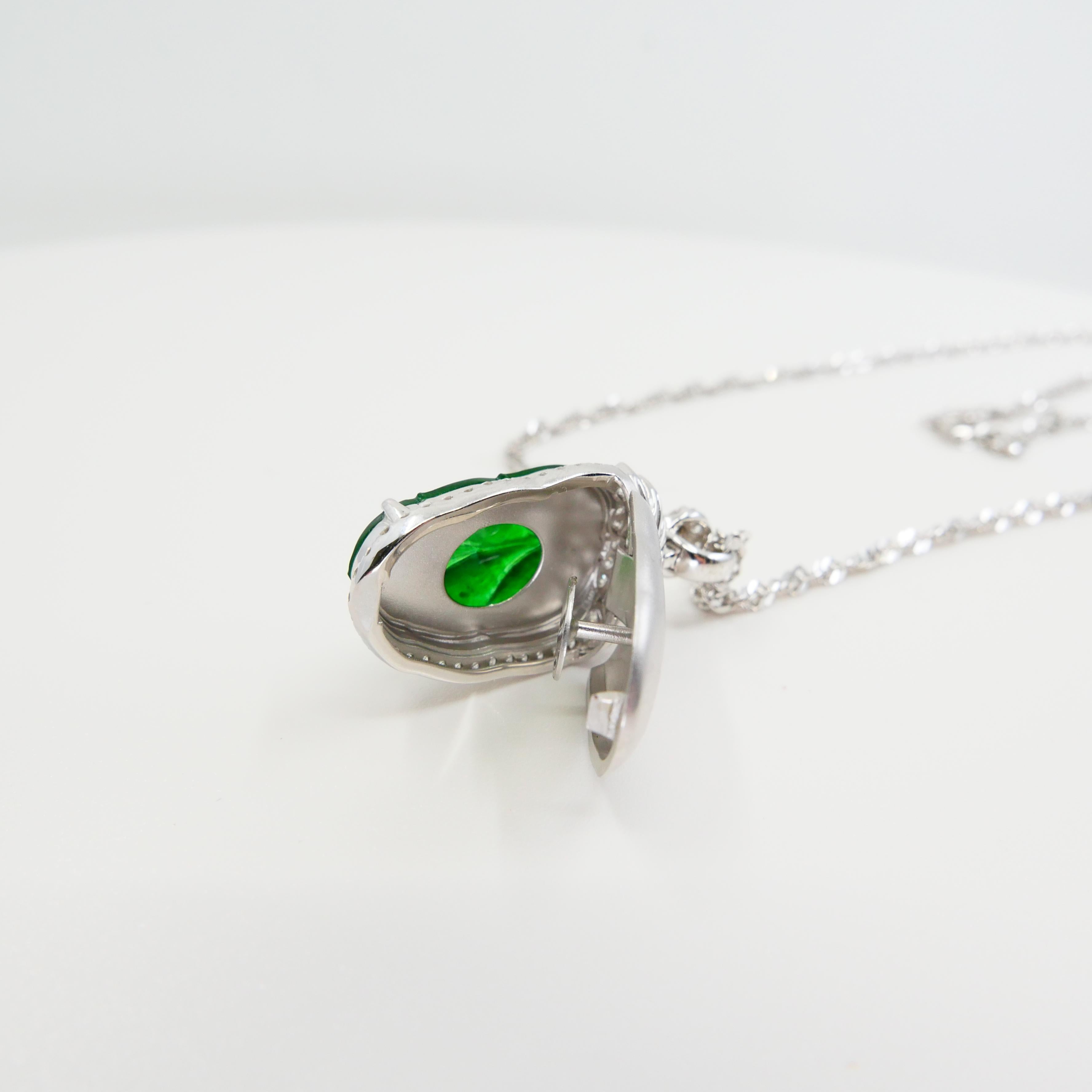 Zertifizierte Jadeit Jade und Diamant Anhänger Tropfenhalskette:: Imperial Green Jade im Zustand „Neu“ in Hong Kong, HK