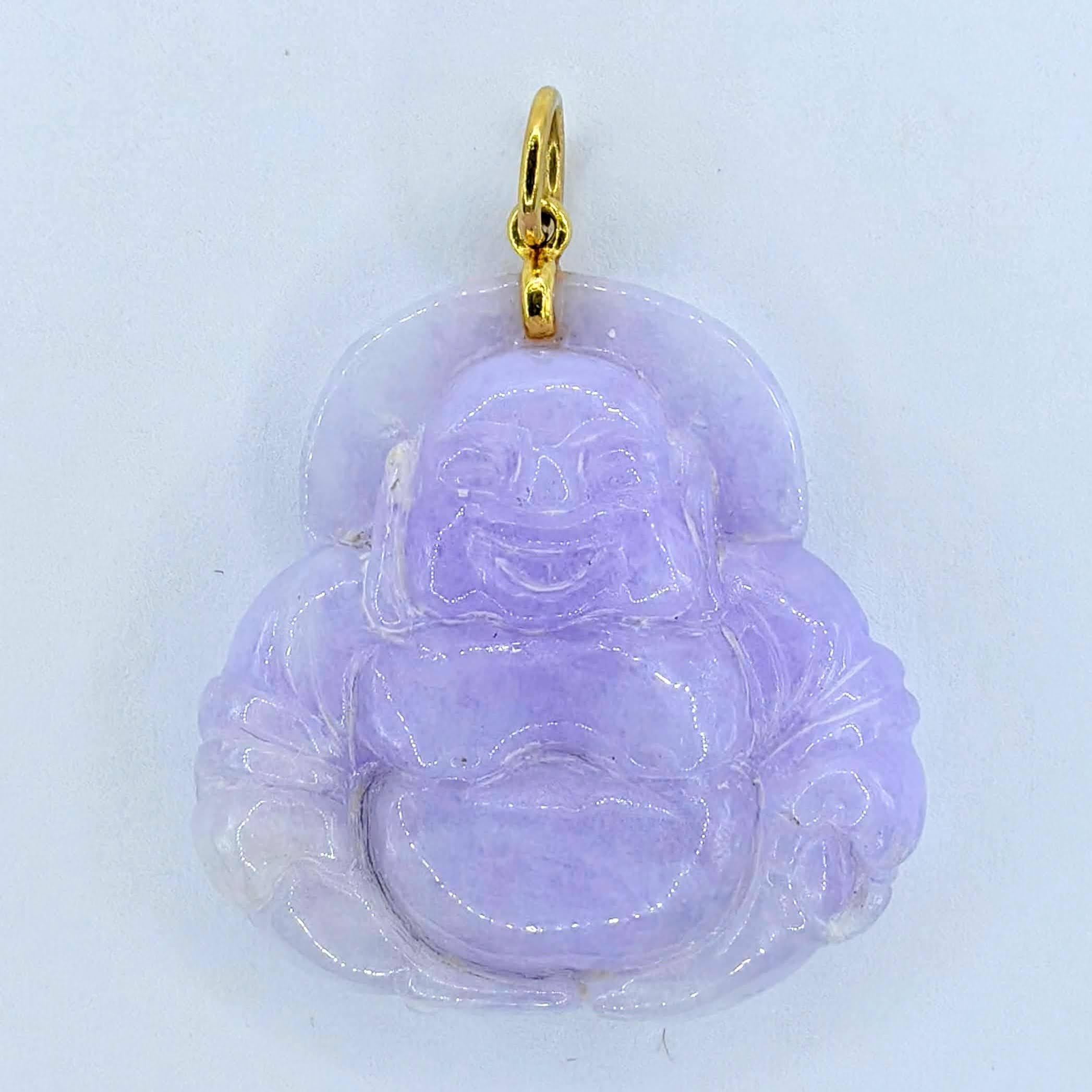 Certified Lavender Jadeite Jade Laughing Buddha Carved Pendant 18K Yellow Gold Neuf - En vente à Wan Chai District, HK