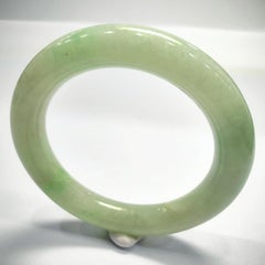Certified Light Green Powdery 粉 Genuine Burmese Jadeite Classic Round Bangle