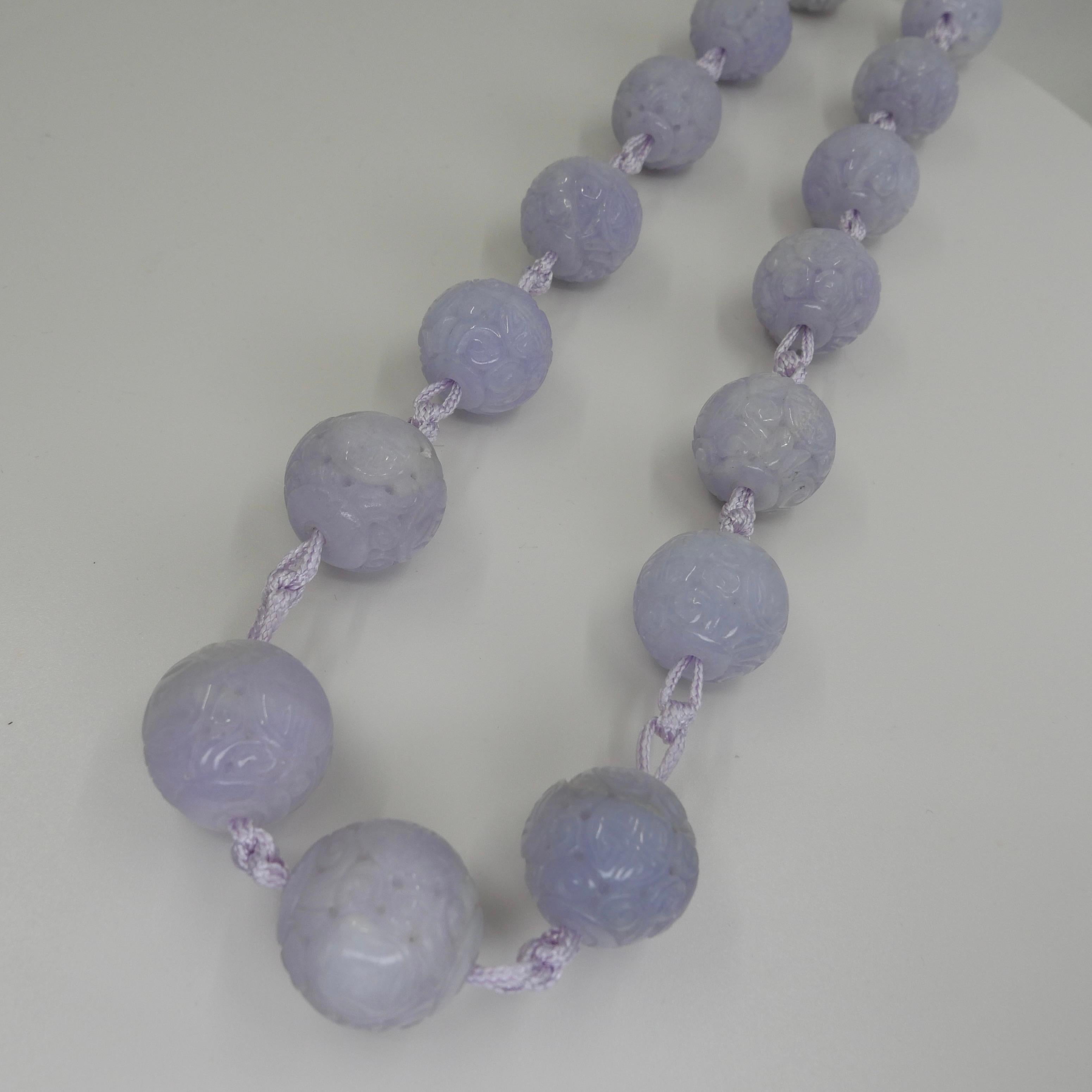 Certified Light Lavender Carved Jade Beads Necklace For Sale 4