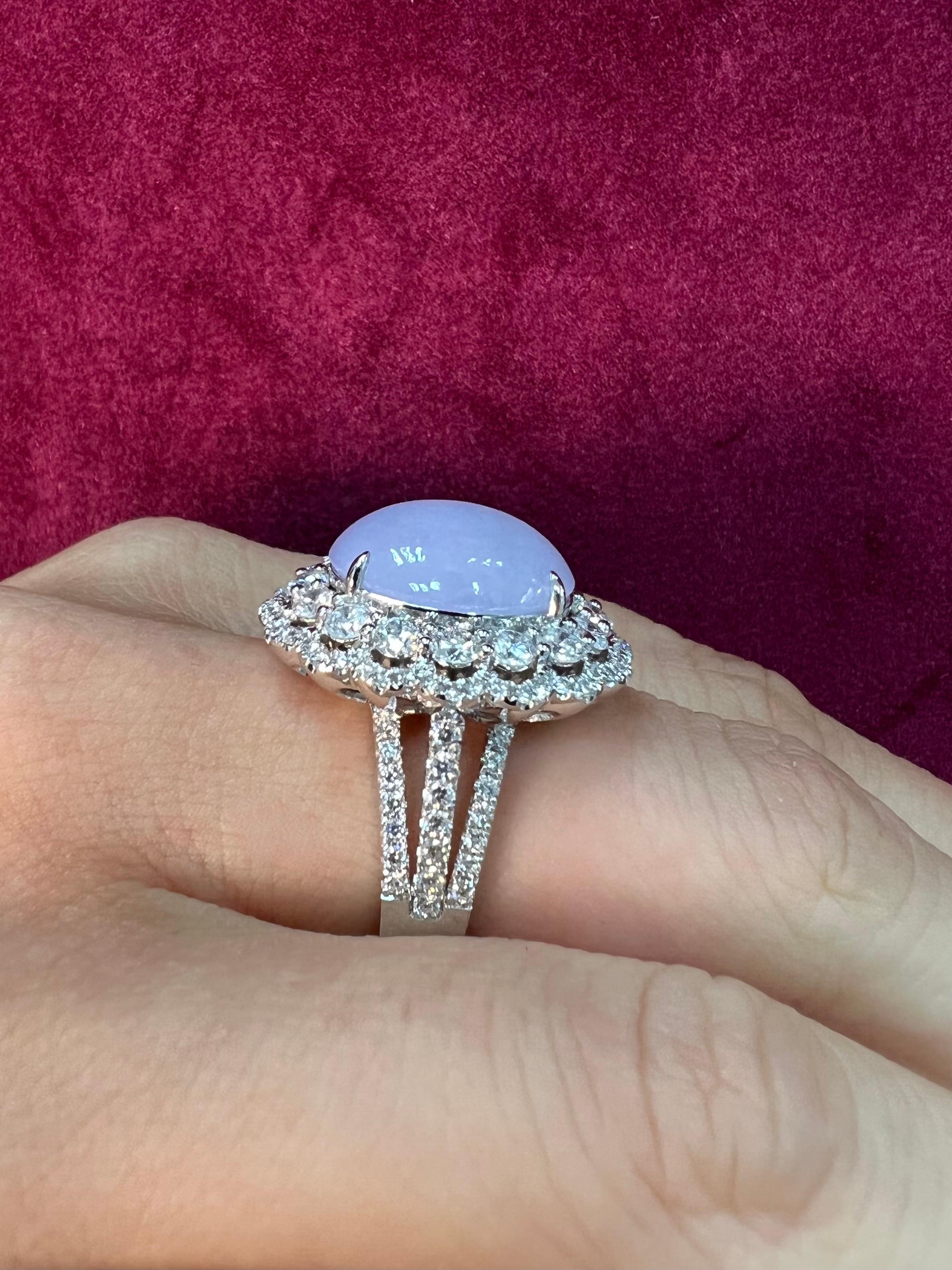 Certified Light Lavender Jadeite Jade & Diamond Cocktail Ring, Light Purple In New Condition For Sale In Hong Kong, HK