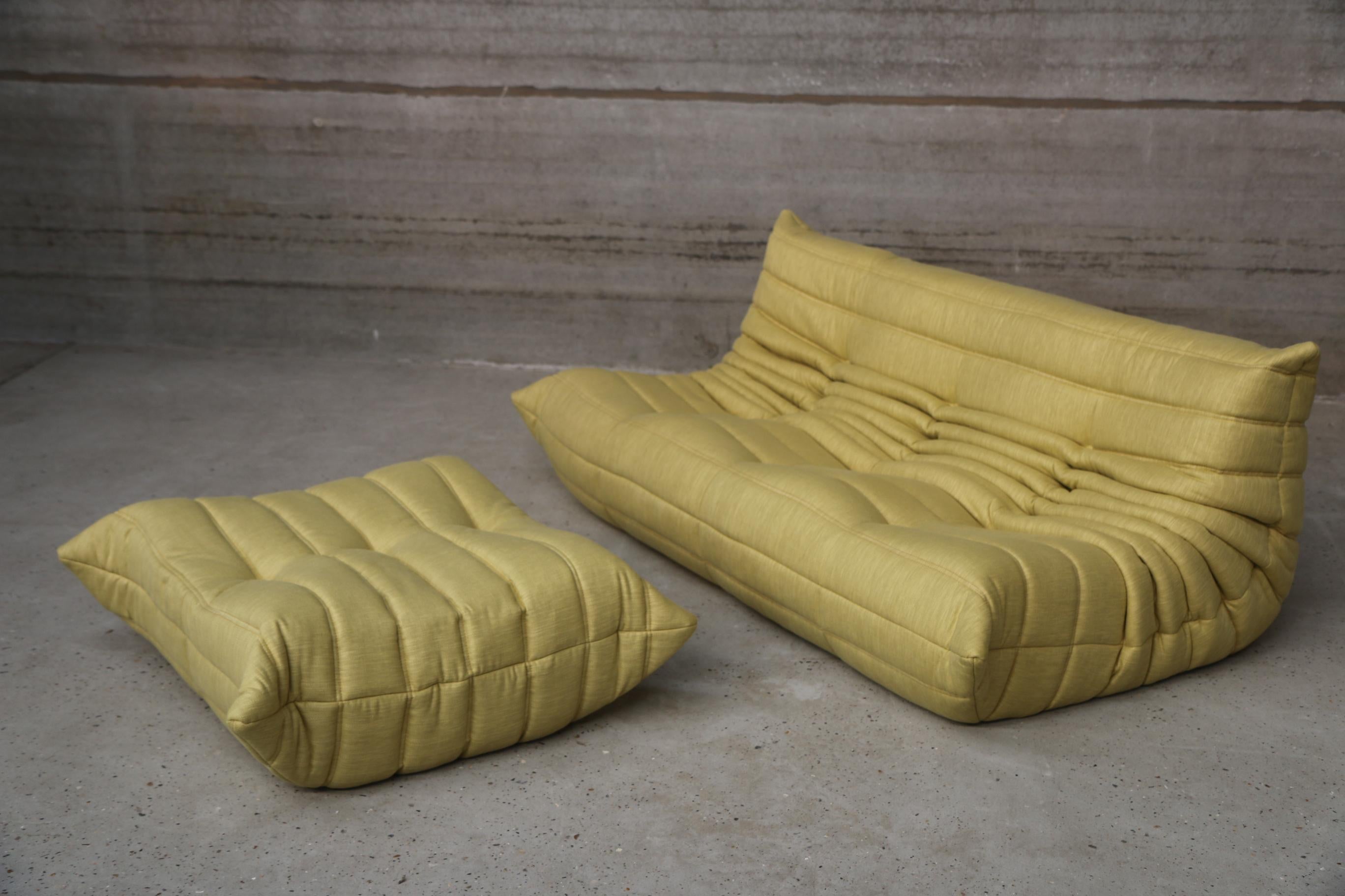 Mid-Century Modern CERTIFIED Ligne Roset TOGO 3-Seat in Durable Chartreuse Fabric, DIAMOND QUALITY For Sale
