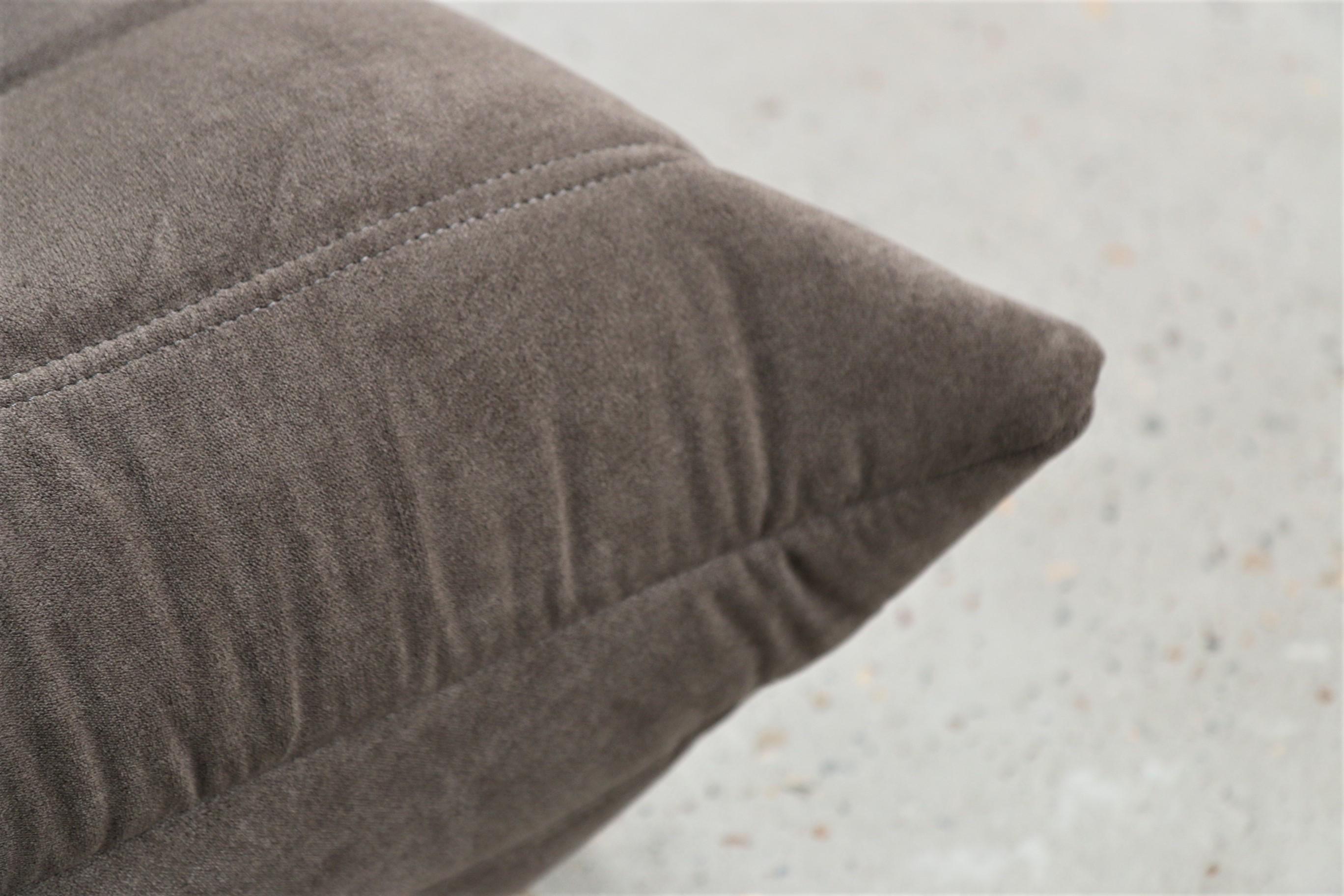 CERTIFIED Ligne Roset TOGO 3-Seat in Free Stain Walnut Fabric, DIAMOND QUALITY For Sale 11