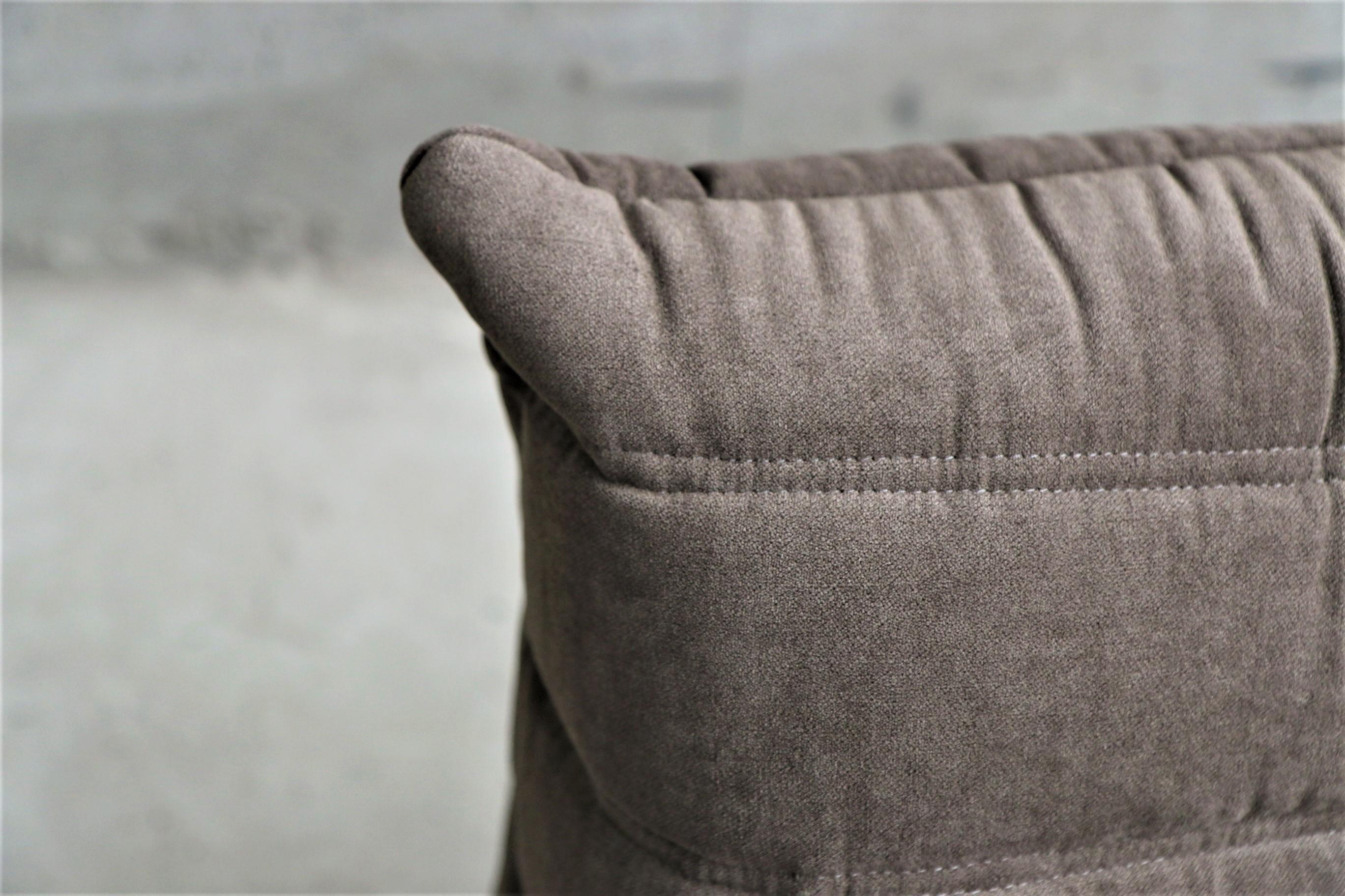 CERTIFIED Ligne Roset TOGO 3-Seat in Free Stain Walnut Fabric, DIAMOND QUALITY For Sale 12