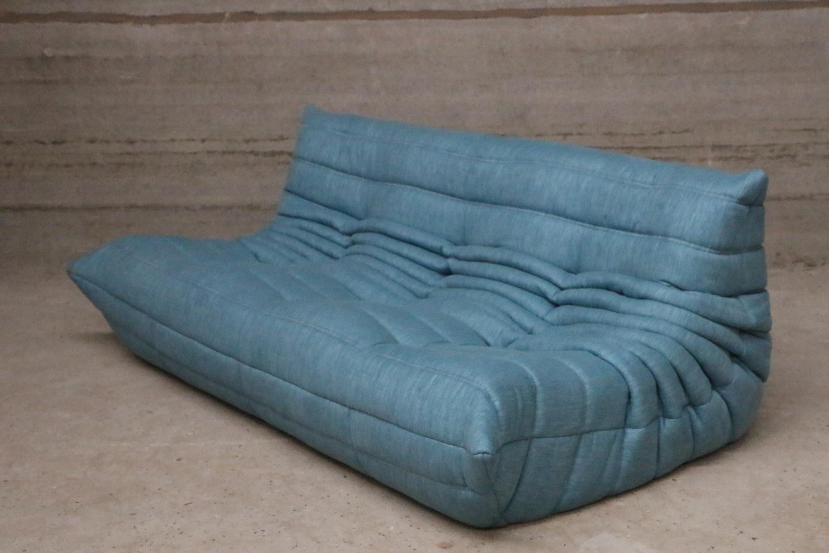 Iconic French vintage large settee, beautifully reupholstered in our brand new, stain free, washable and very durable 