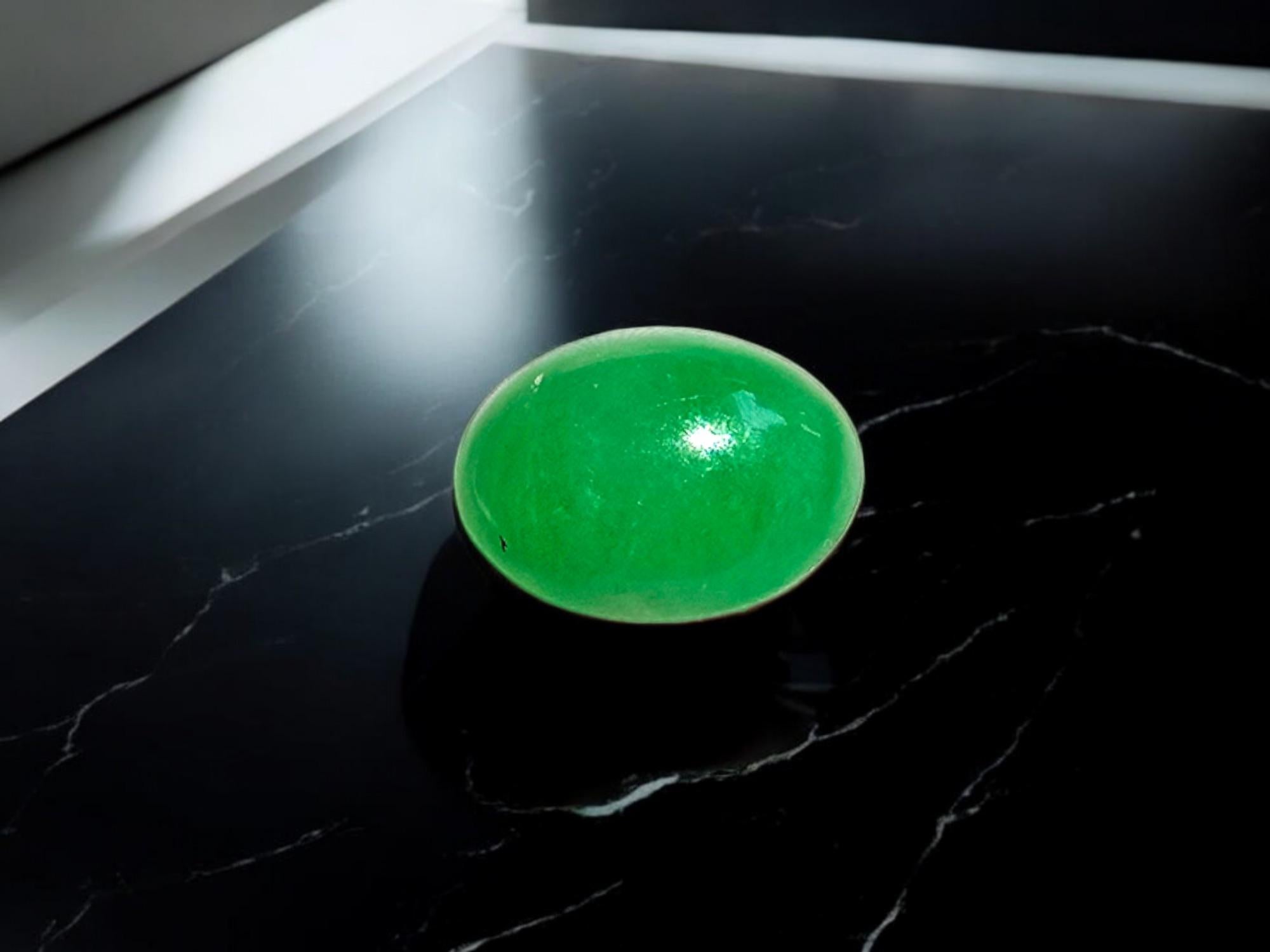Certified MADE IN JAPAN 5.841cts. Intense Green Burmese A-Jadeite Oval Cabochon For Sale 6