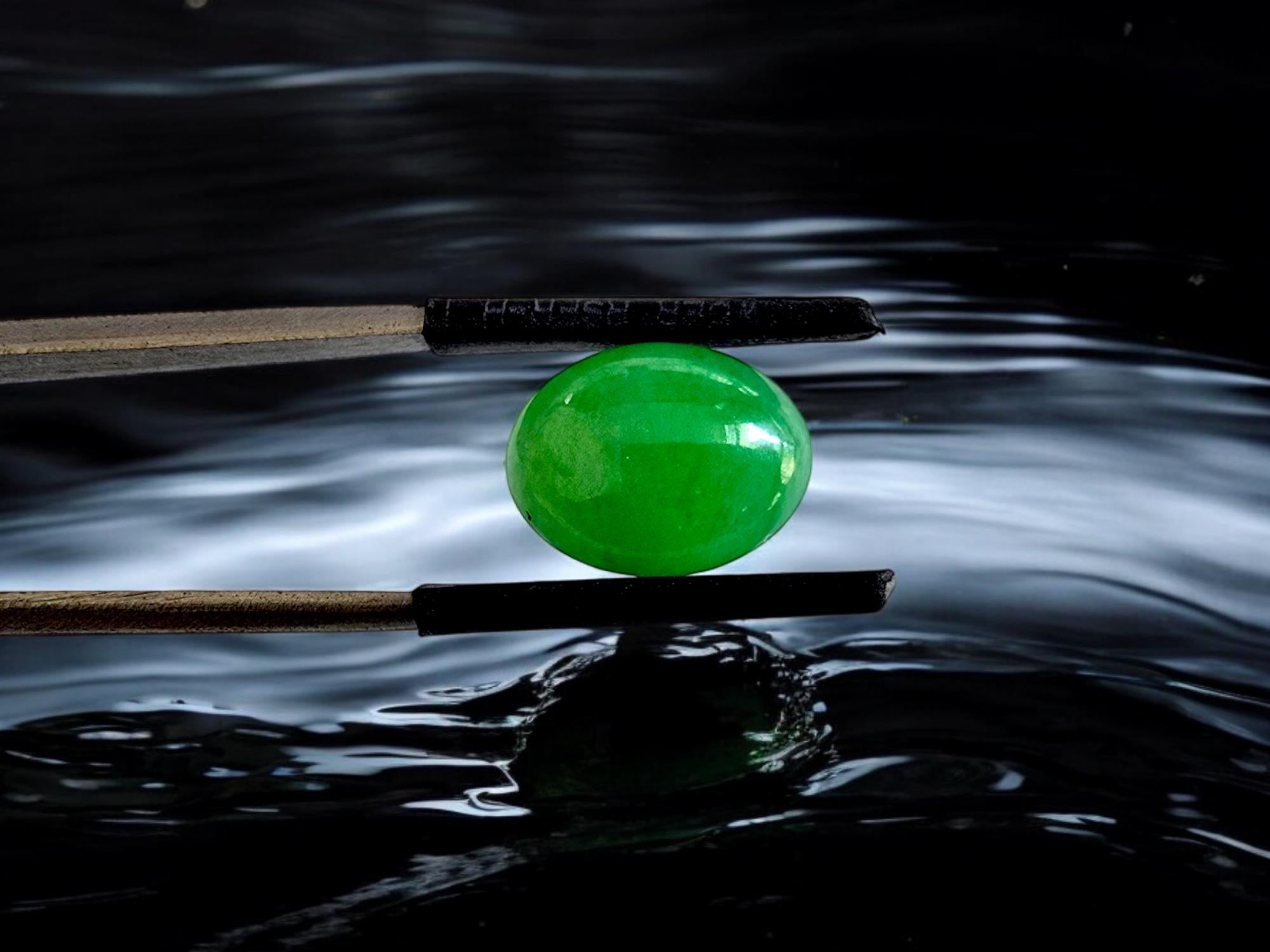 Certified MADE IN JAPAN 5.841cts. Intense Green Burmese A-Jadeite Oval Cabochon For Sale 7