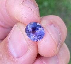 Espinela de Mahenge certificada de 3,08 ct. Gema natural suelta, ovalada, procedente de Tanzania