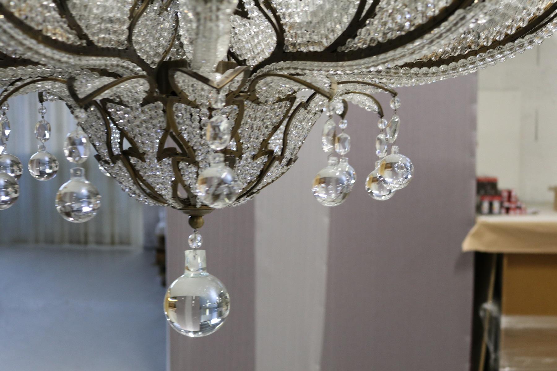 Certified Maison Bagues Chandelier, 26 Lights Brass & Crystal #20104 In New Condition For Sale In Paris, FR