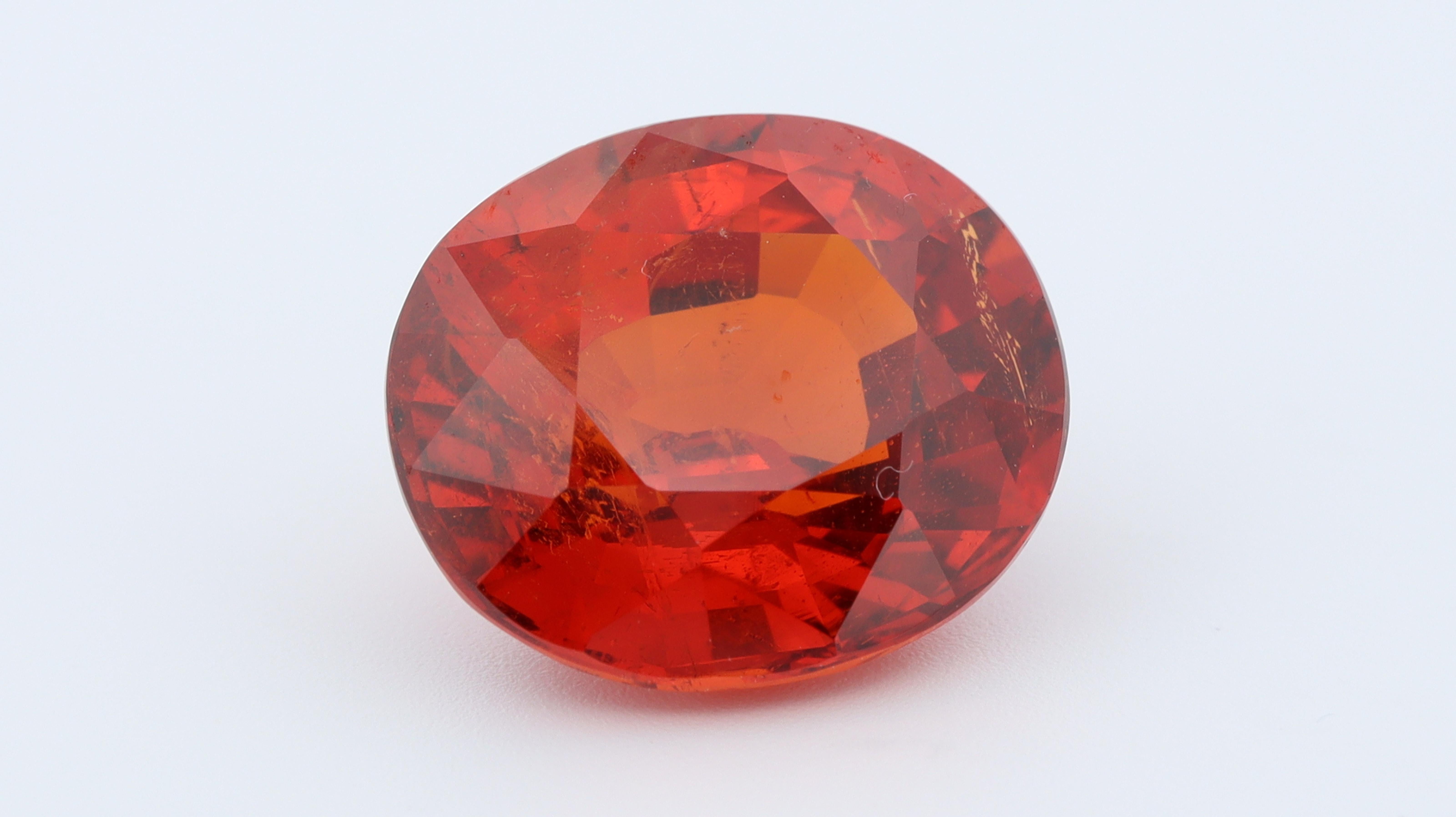 Certified Mandarin Garnet - 5.58ct For Sale at 1stDibs