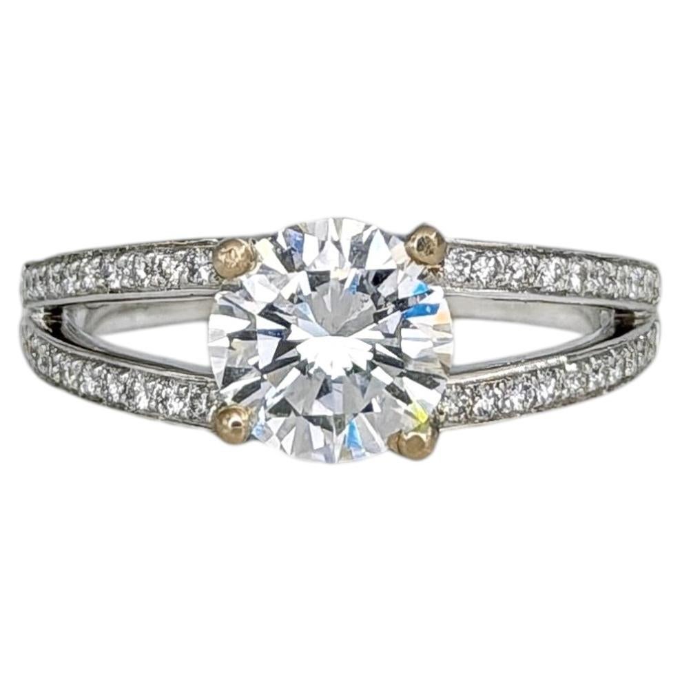 Certified Modern 18 Karat Gold TW 1.90 Carat Diamond Engagement Ring