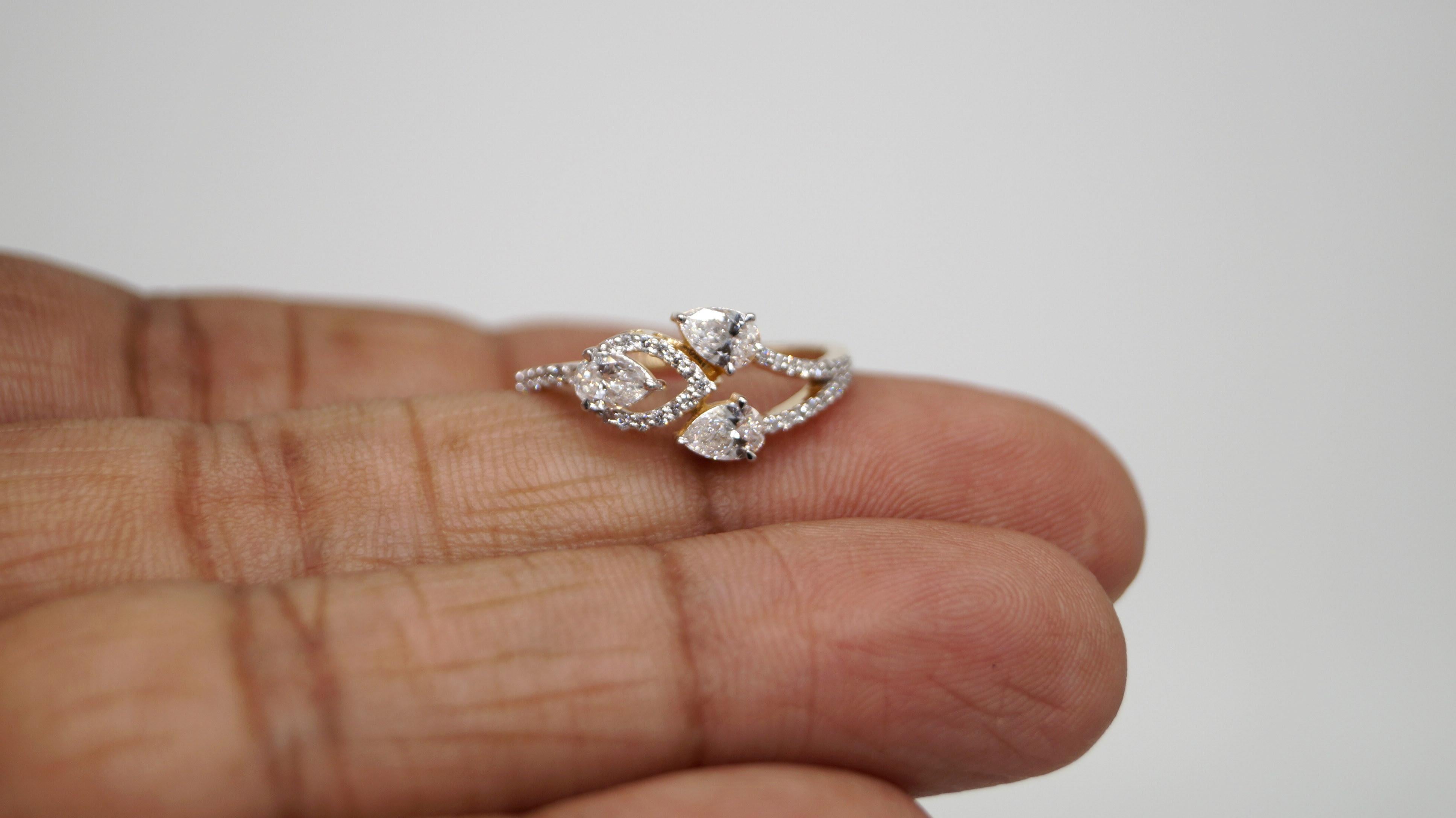 Anello in moissanite certificata in oro 14k Hallmark Anello in oro massiccio certificato in vendita 4