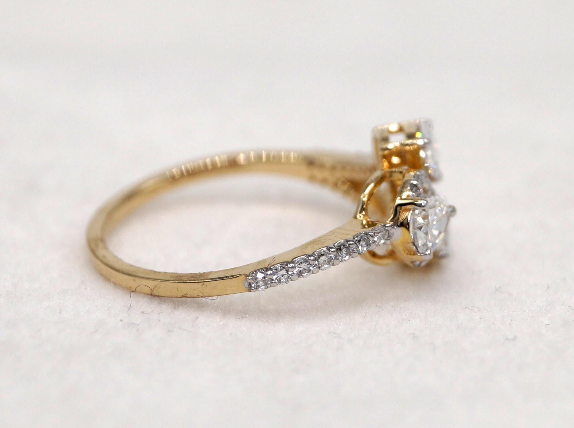 Anello in moissanite certificata in oro 14k Hallmark Anello in oro massiccio certificato In condizioni Nuovo in vendita a Delhi, DL