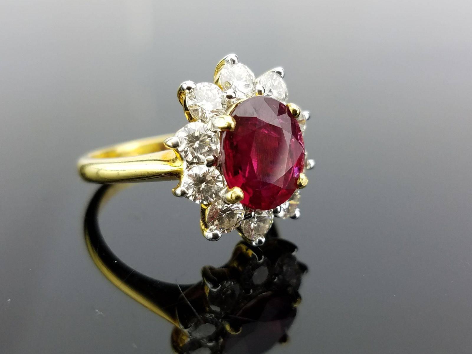 Certified 3 carat Mozambique Ruby and Diamond Cocktail Ring In New Condition In Bangkok, Thailand