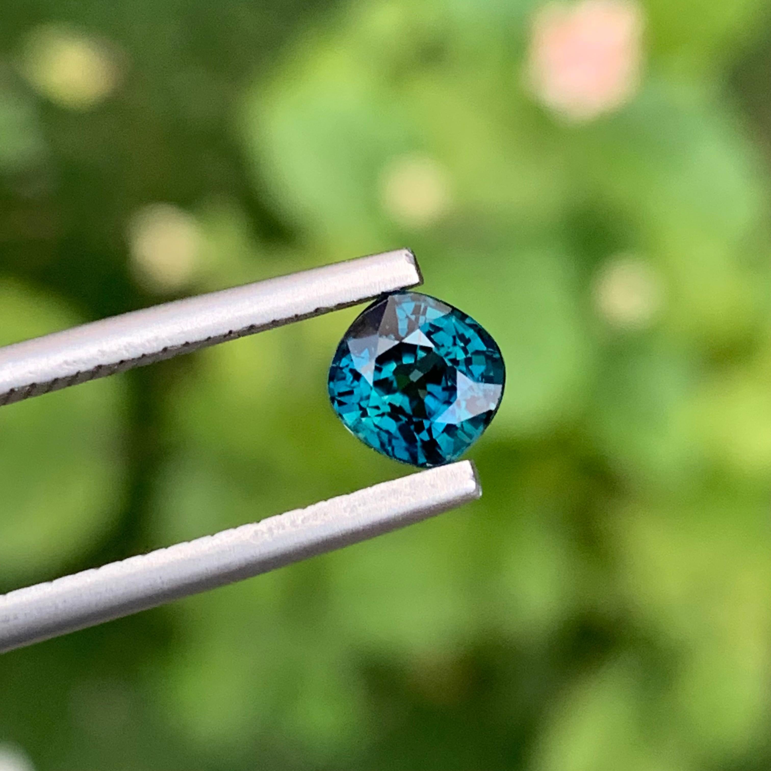 Saphir libre certifié naturel de 1,10 carat de forme coussin pour bague en vente 2