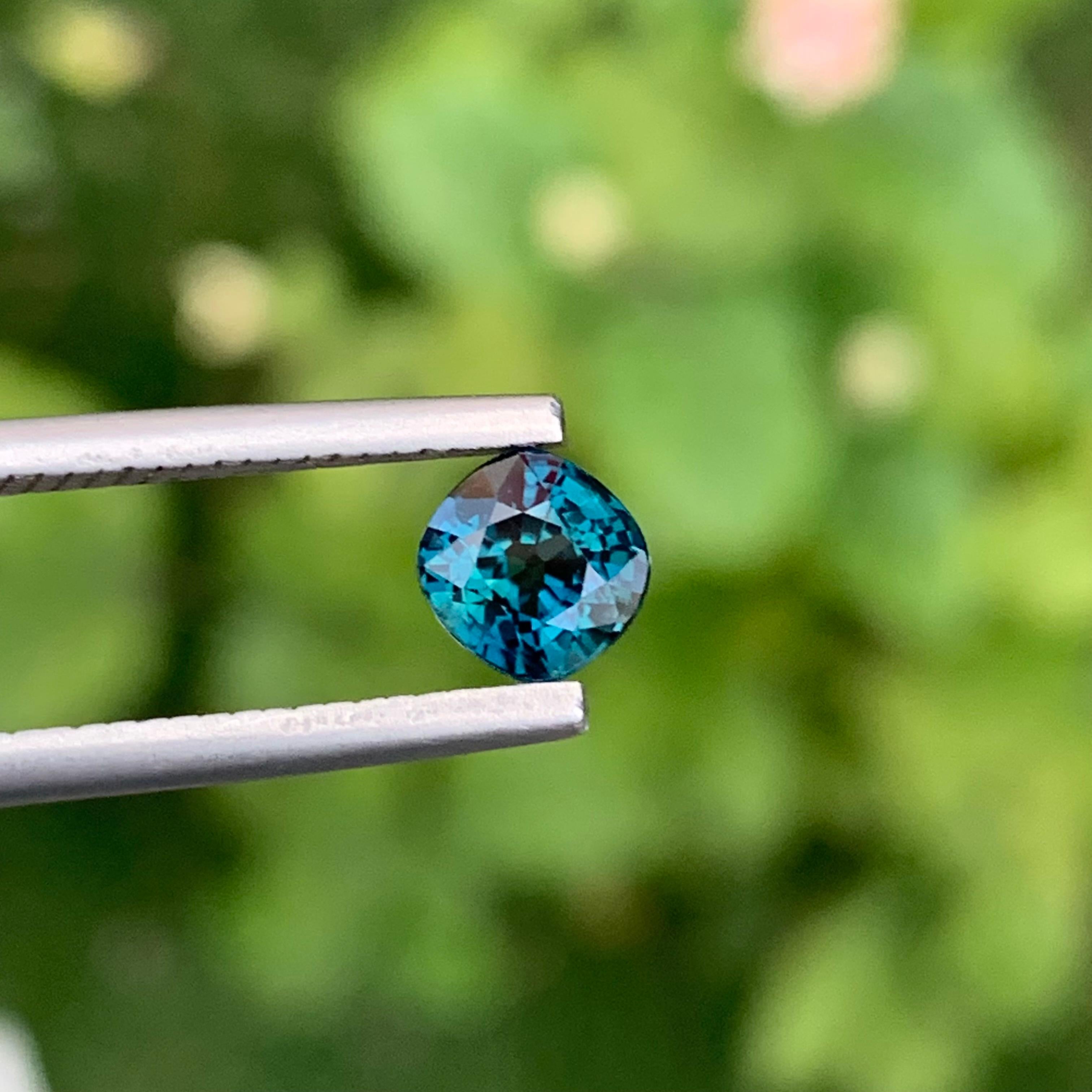 Saphir libre certifié naturel de 1,10 carat de forme coussin pour bague en vente 3